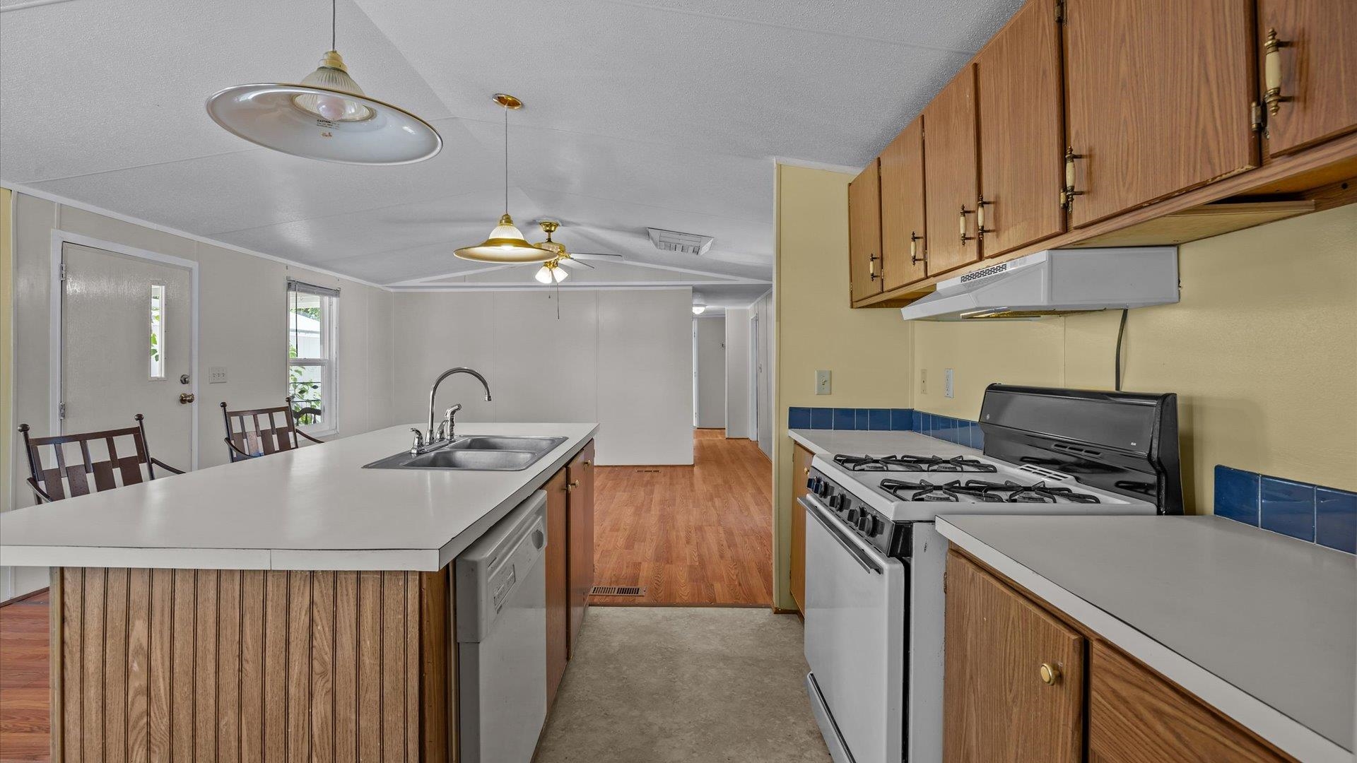 3263 Friendship Drive Property Photo 6