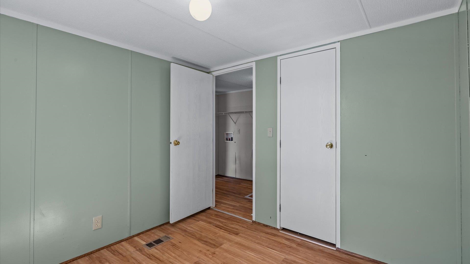 3263 Friendship Drive Property Photo 13