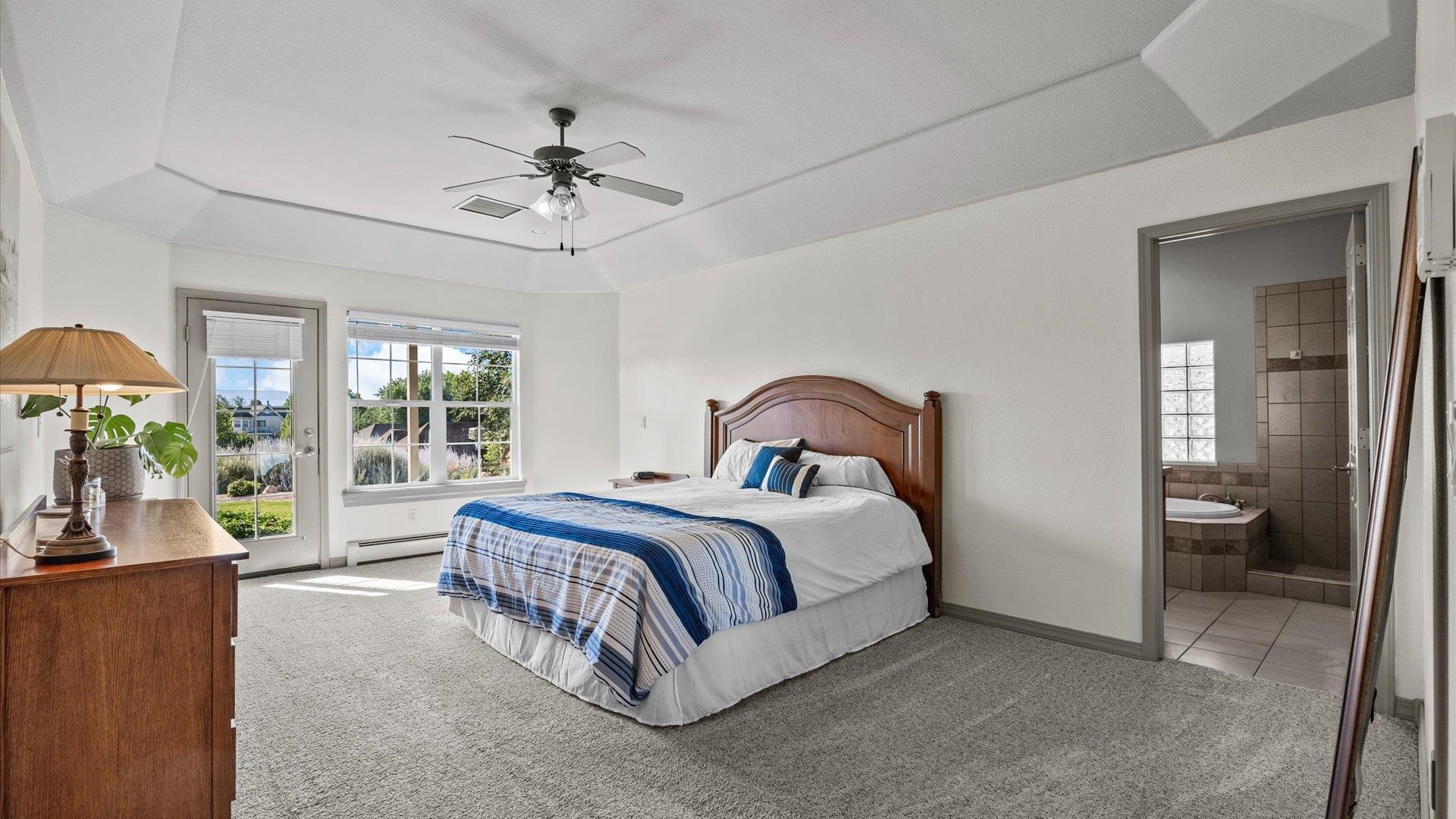 864 S Haven Crest Court Property Photo 8