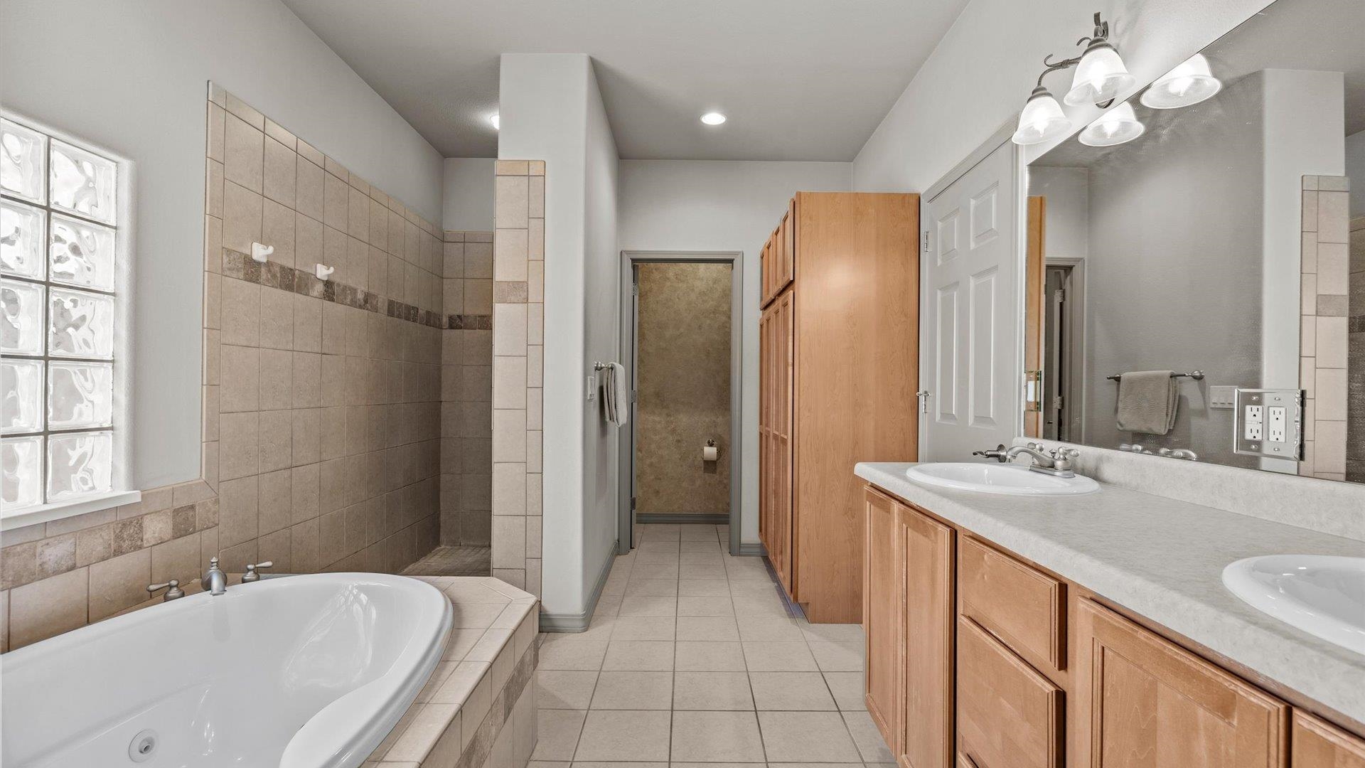 864 S Haven Crest Court Property Photo 23