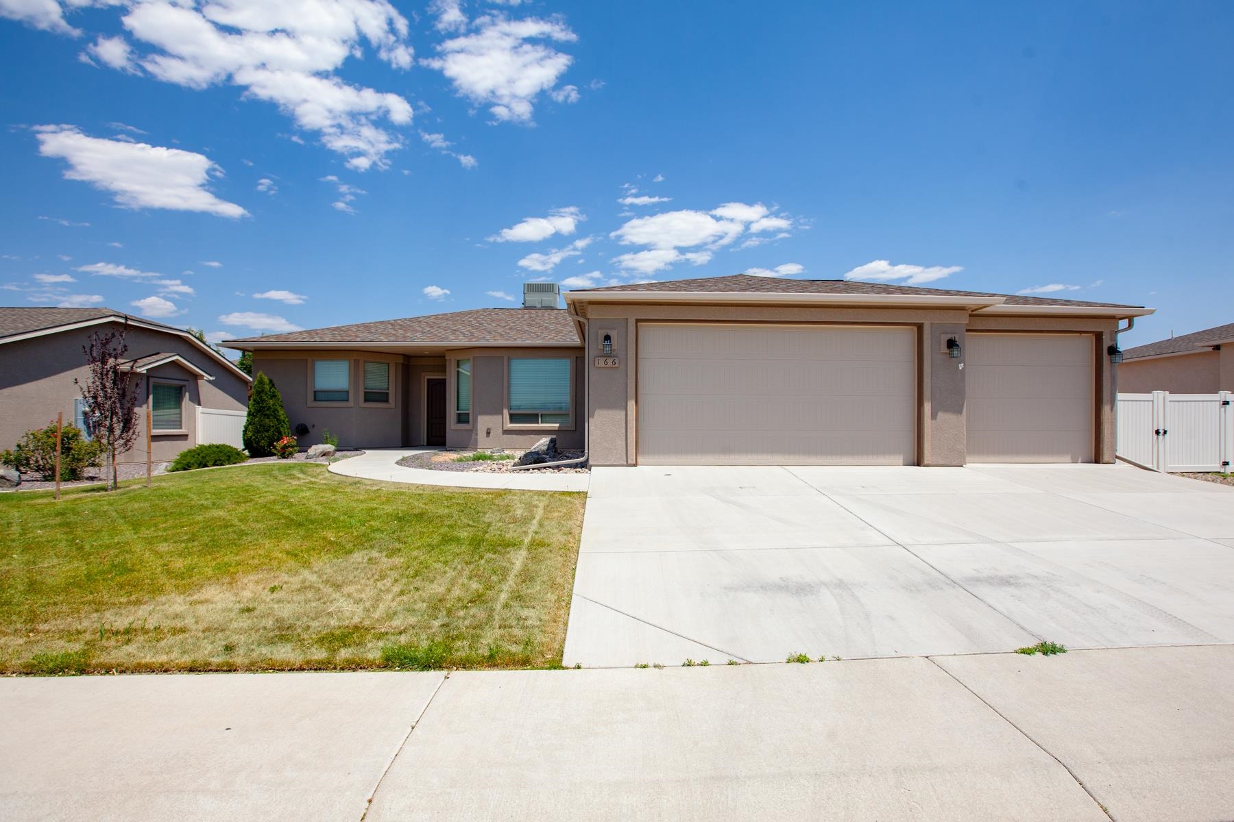 166 Night Hawk Drive Property Photo 1