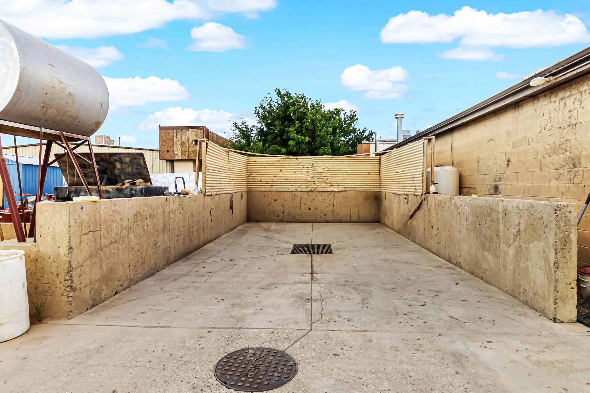 2965 I-70 Business Loop Property Photo 11