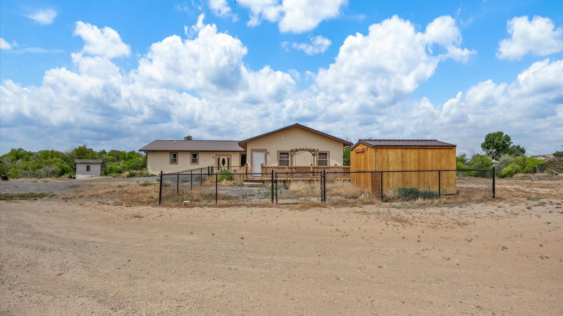 9097 2150 Road Property Photo 1