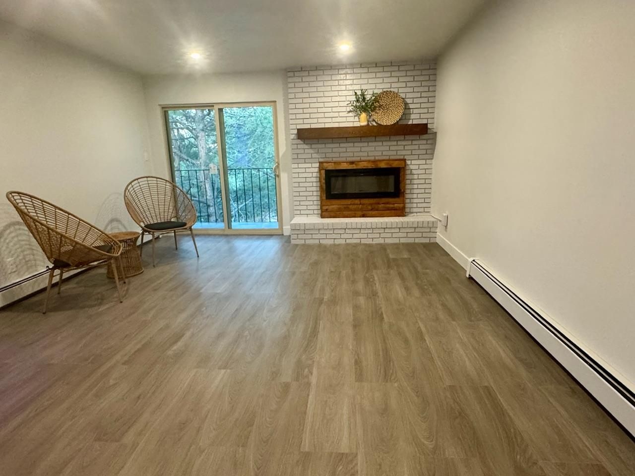 373 Ridges Boulevard Property Photo 2