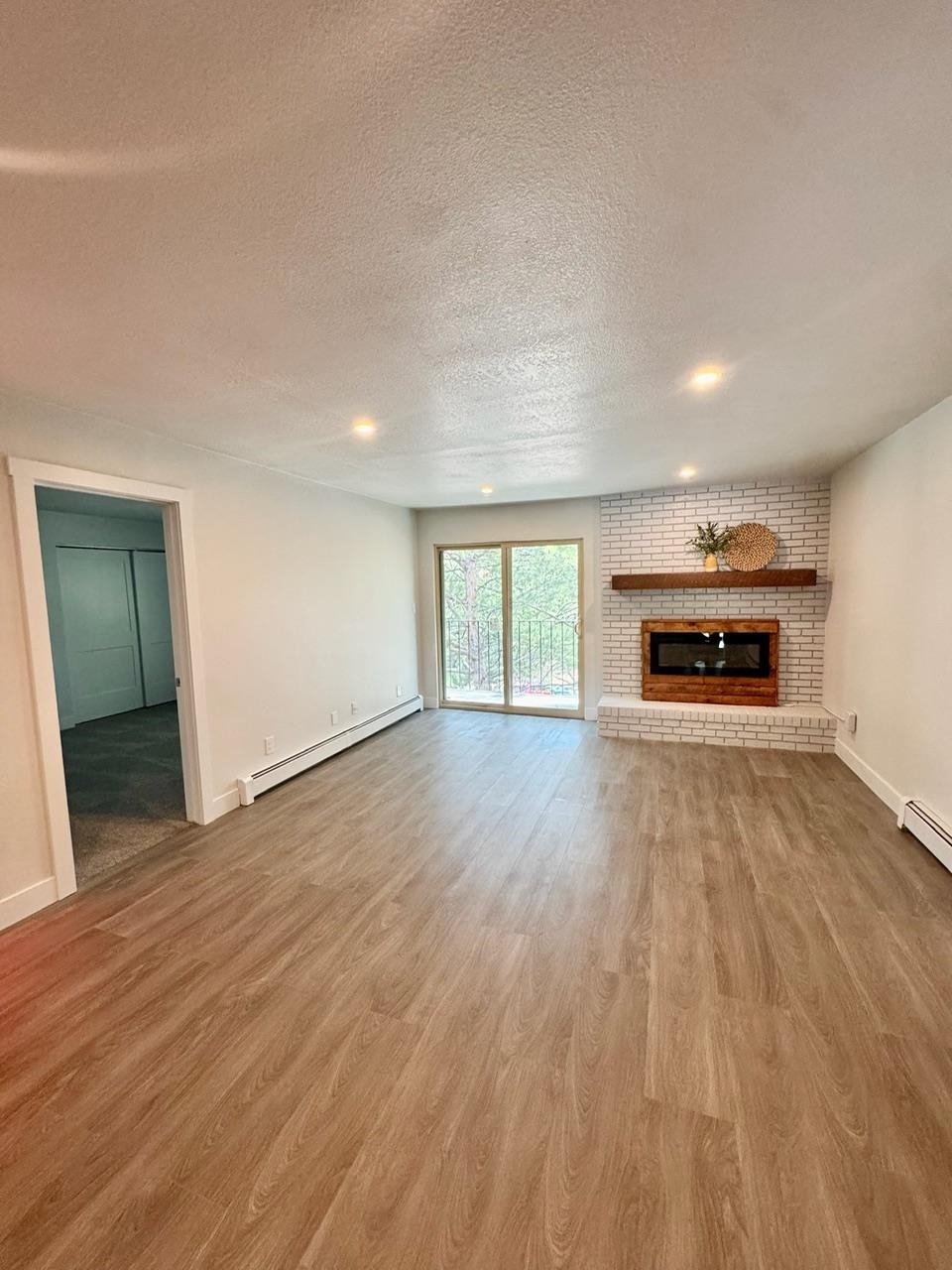 373 Ridges Boulevard Property Photo 9