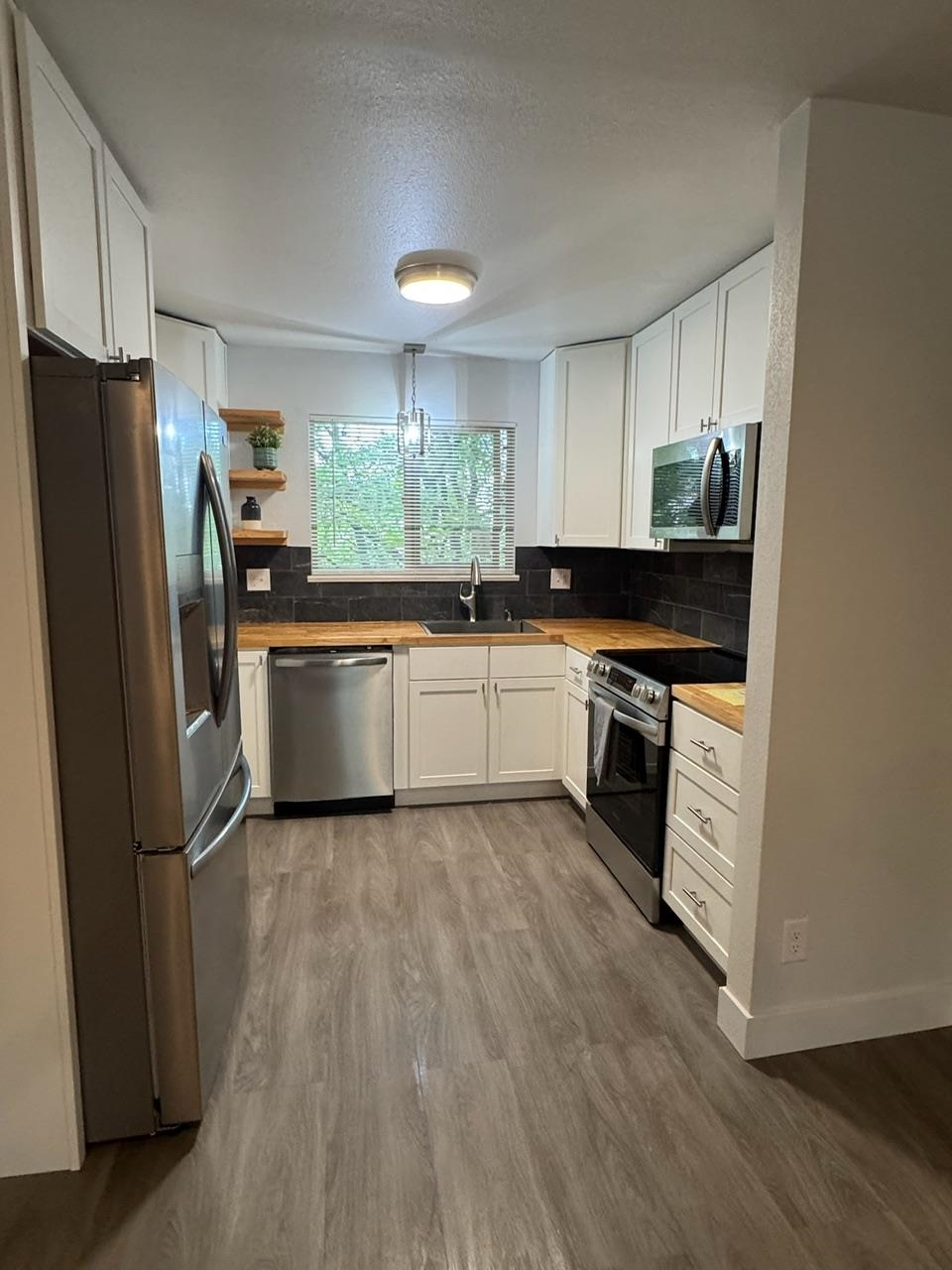 373 Ridges Boulevard Property Photo 12