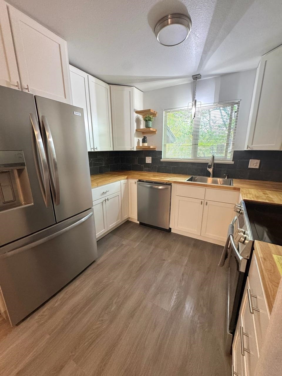 373 Ridges Boulevard Property Photo 15