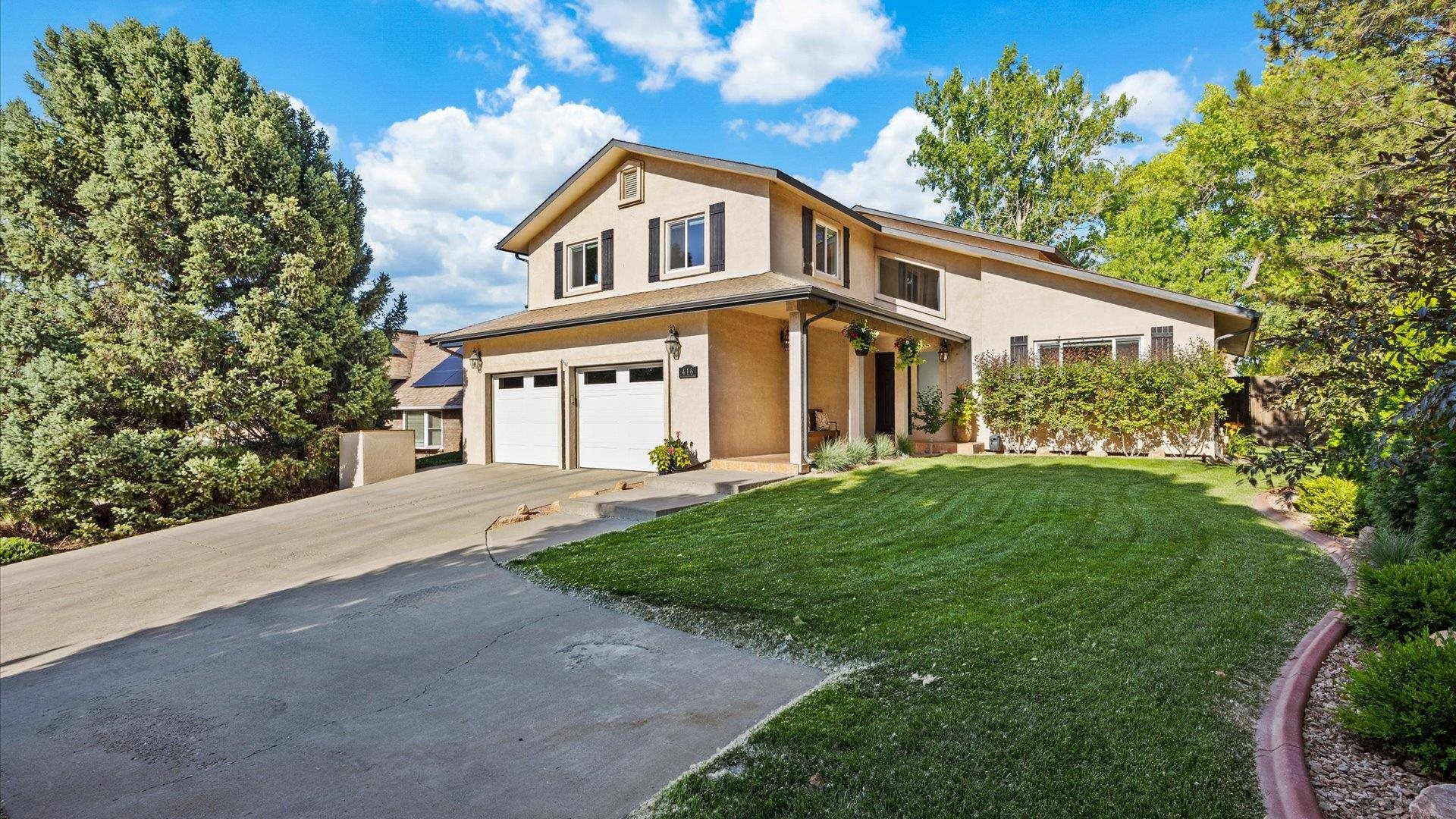 416 Ridgeway Drive Property Photo 1