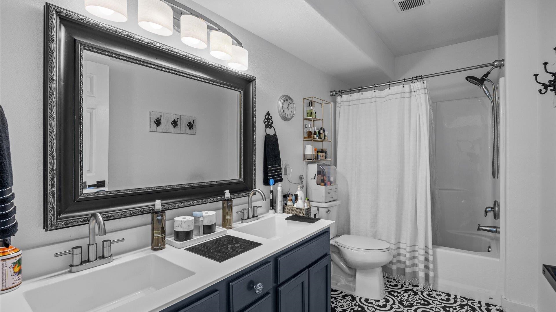 663 Theresea Court Property Photo 11