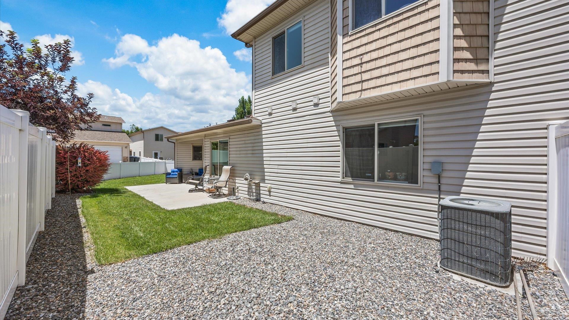663 Theresea Court Property Photo 20