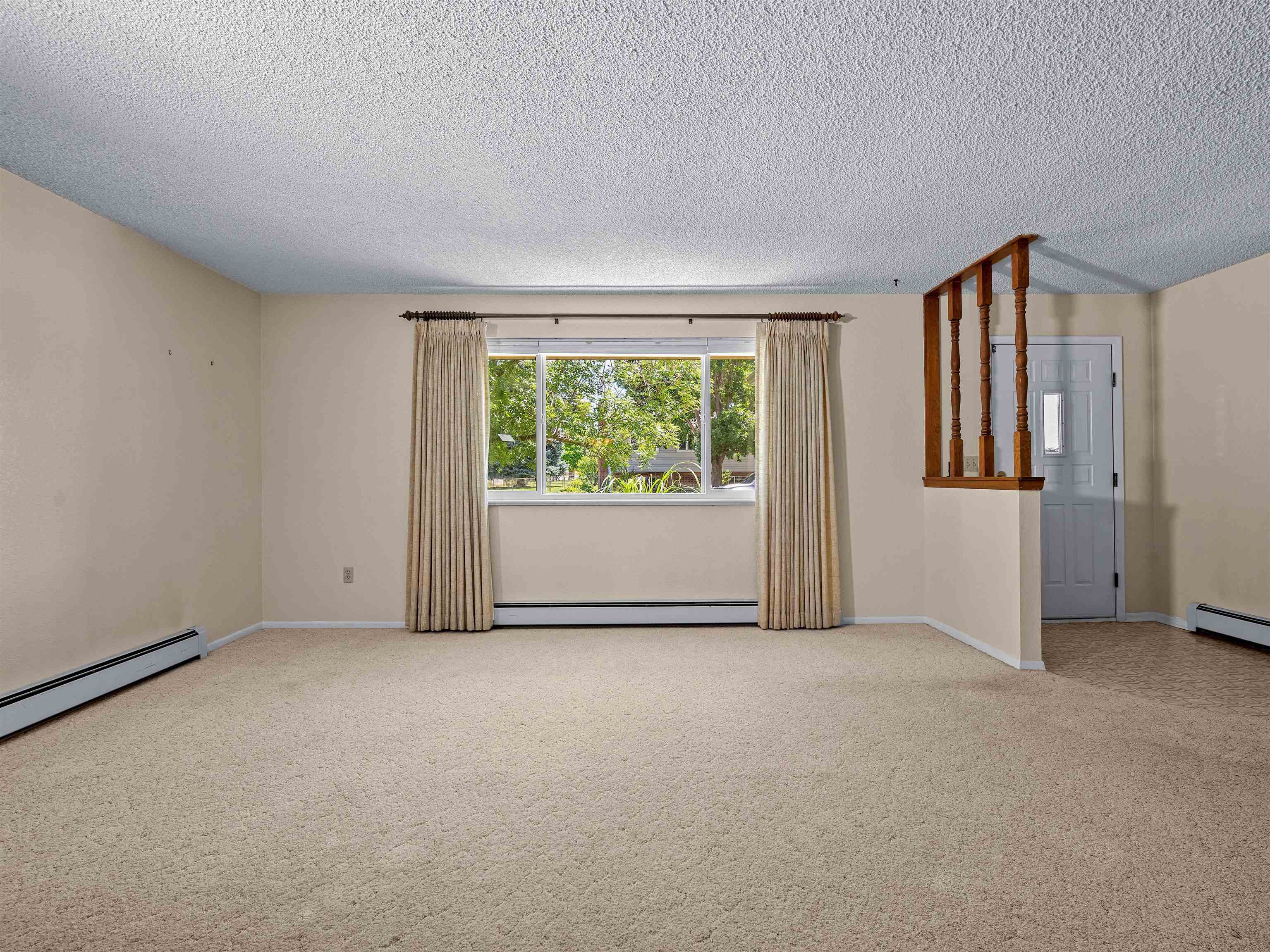 629 1/2 Hudsons Bay Drive Property Photo 7