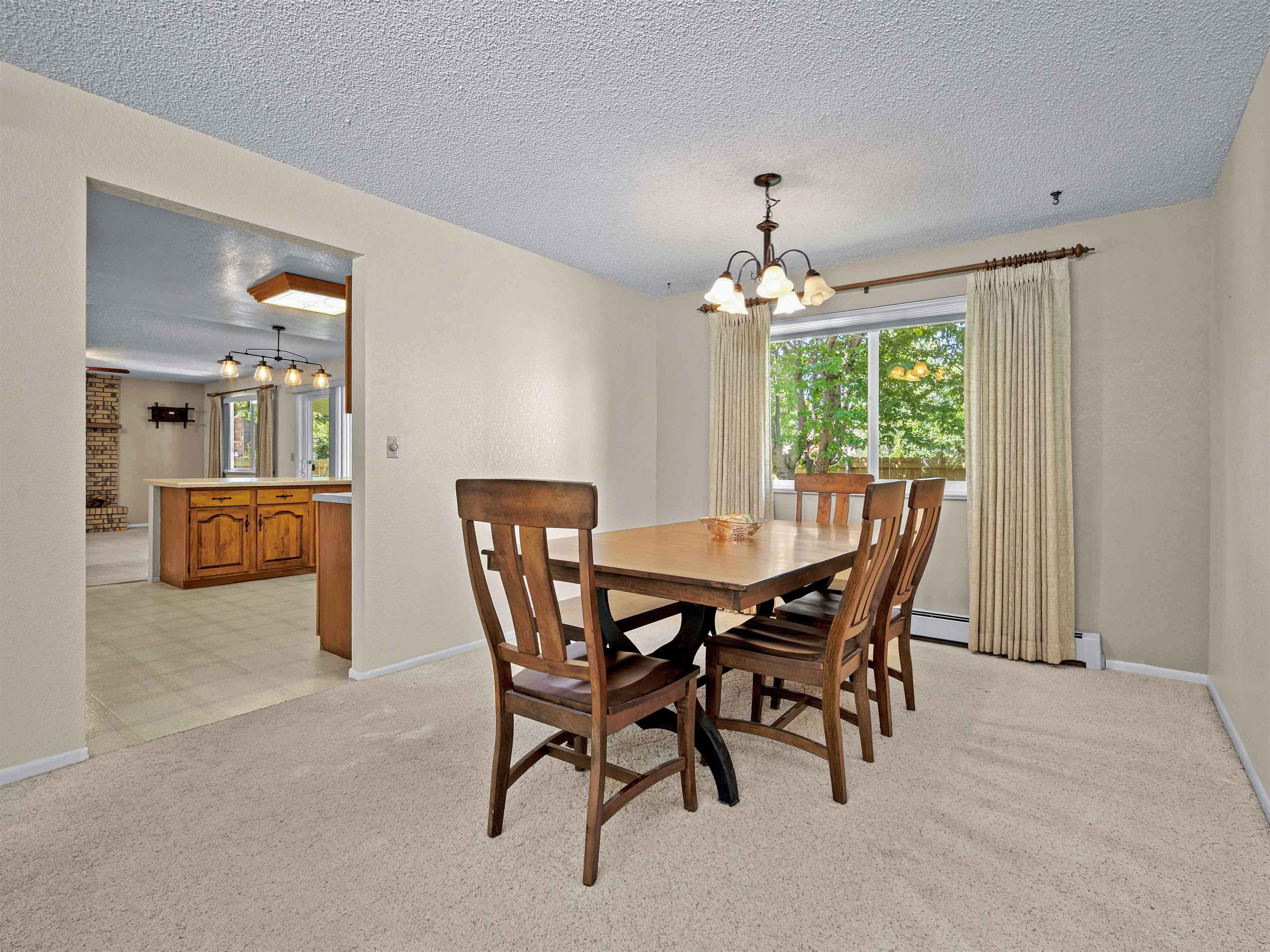 629 1/2 Hudsons Bay Drive Property Photo 9