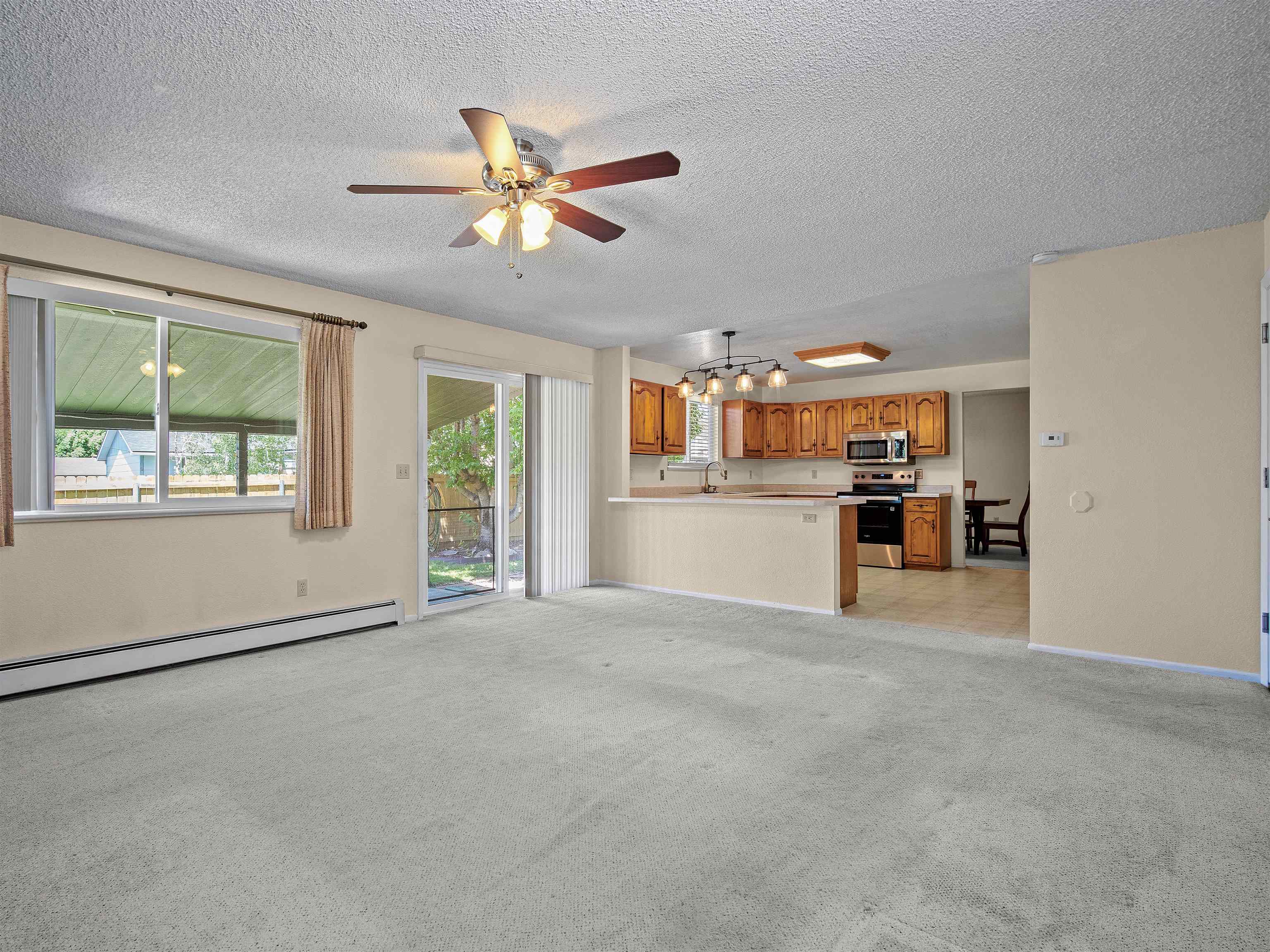 629 1/2 Hudsons Bay Drive Property Photo 15