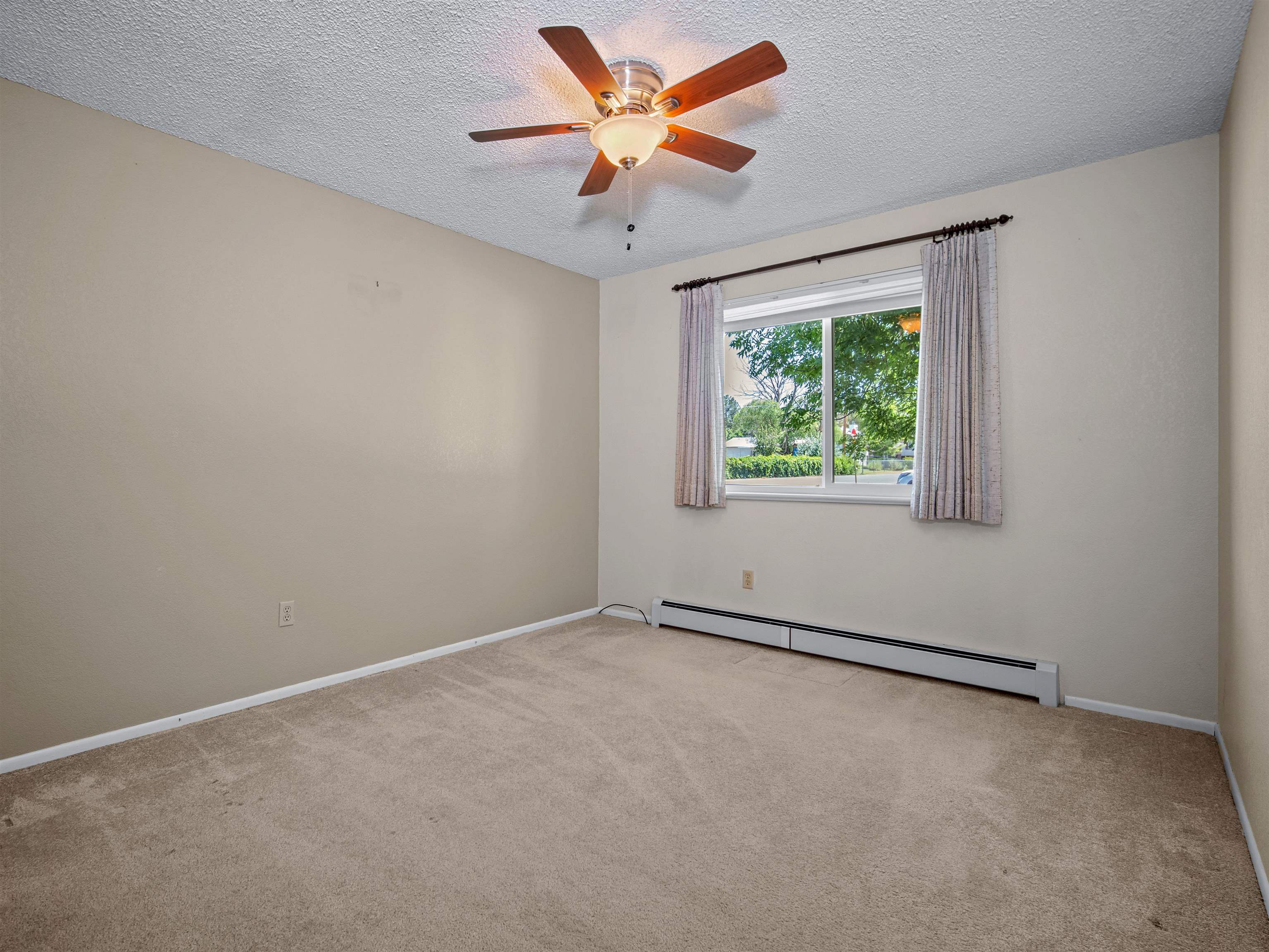 629 1/2 Hudsons Bay Drive Property Photo 21