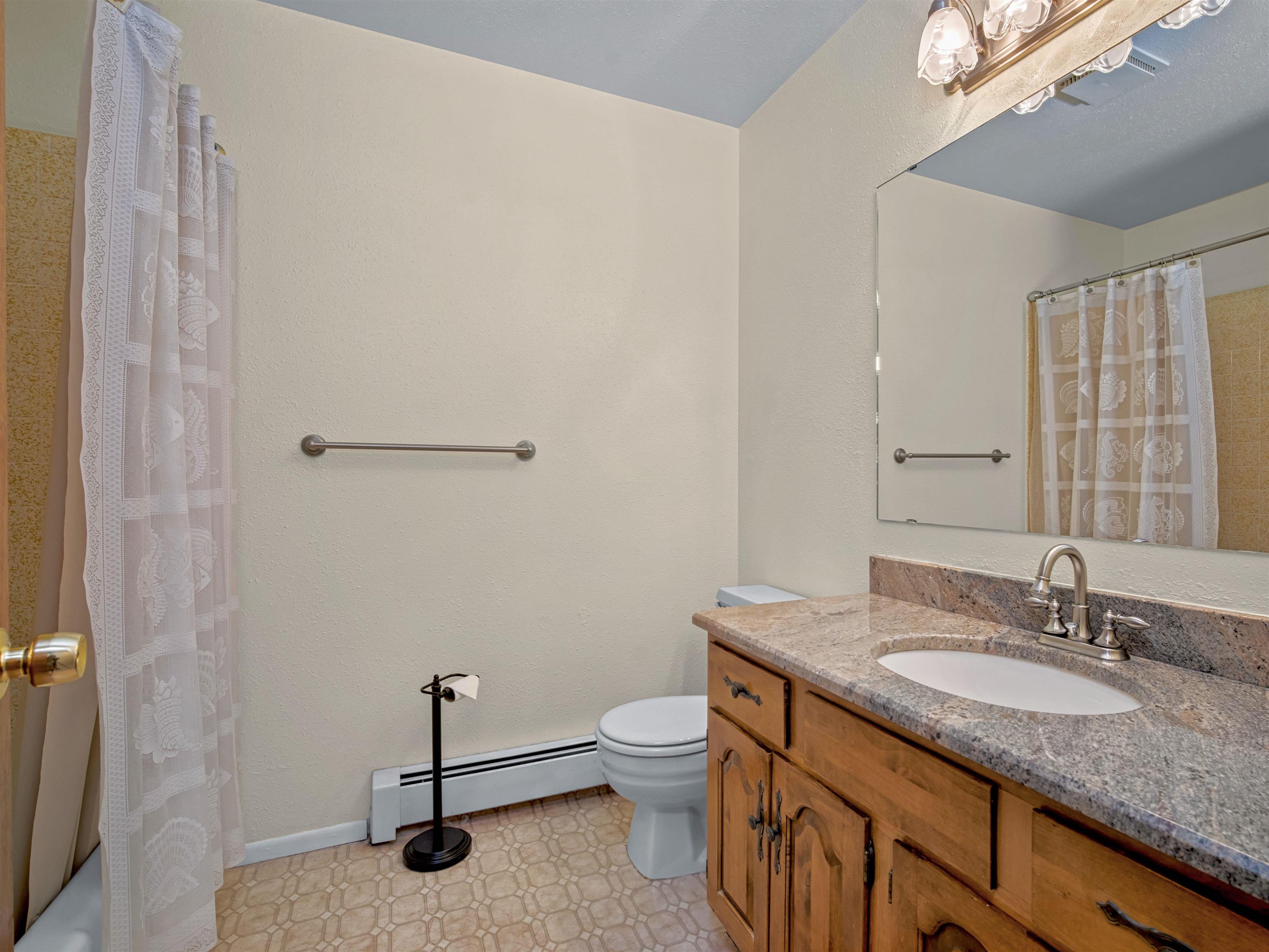 629 1/2 Hudsons Bay Drive Property Photo 23