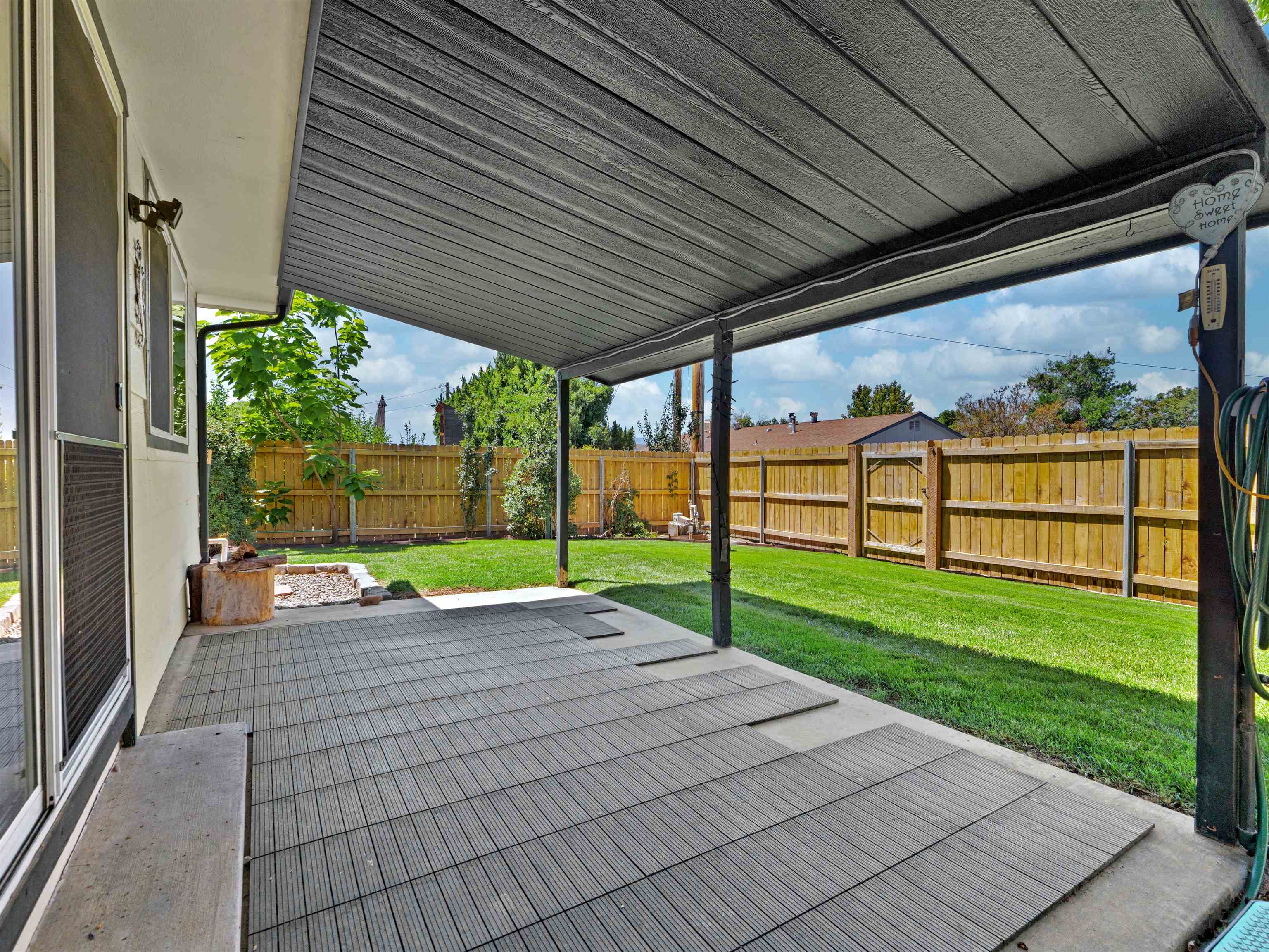 629 1/2 Hudsons Bay Drive Property Photo 26