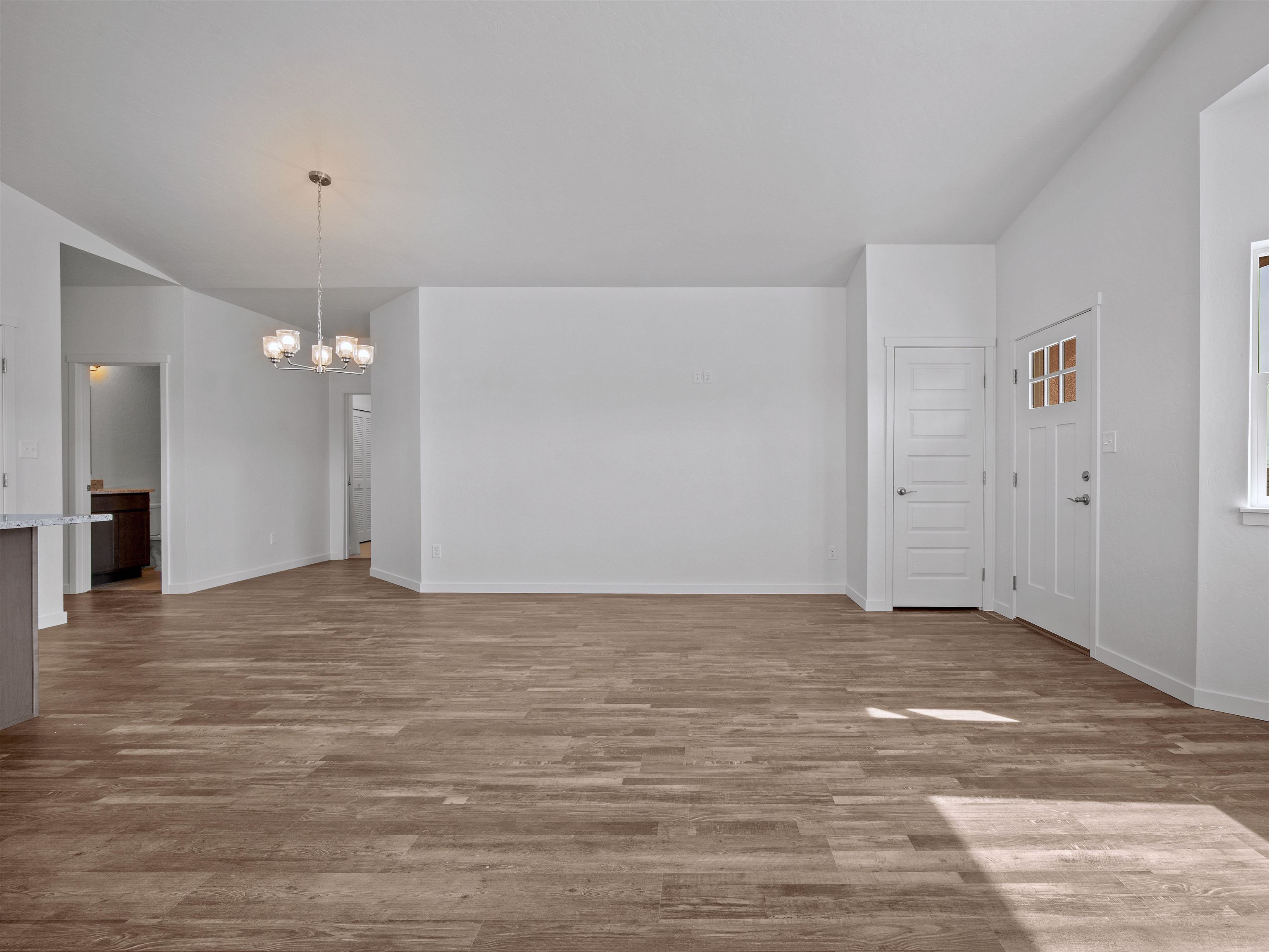 2144 Brookfield Drive Property Photo 3