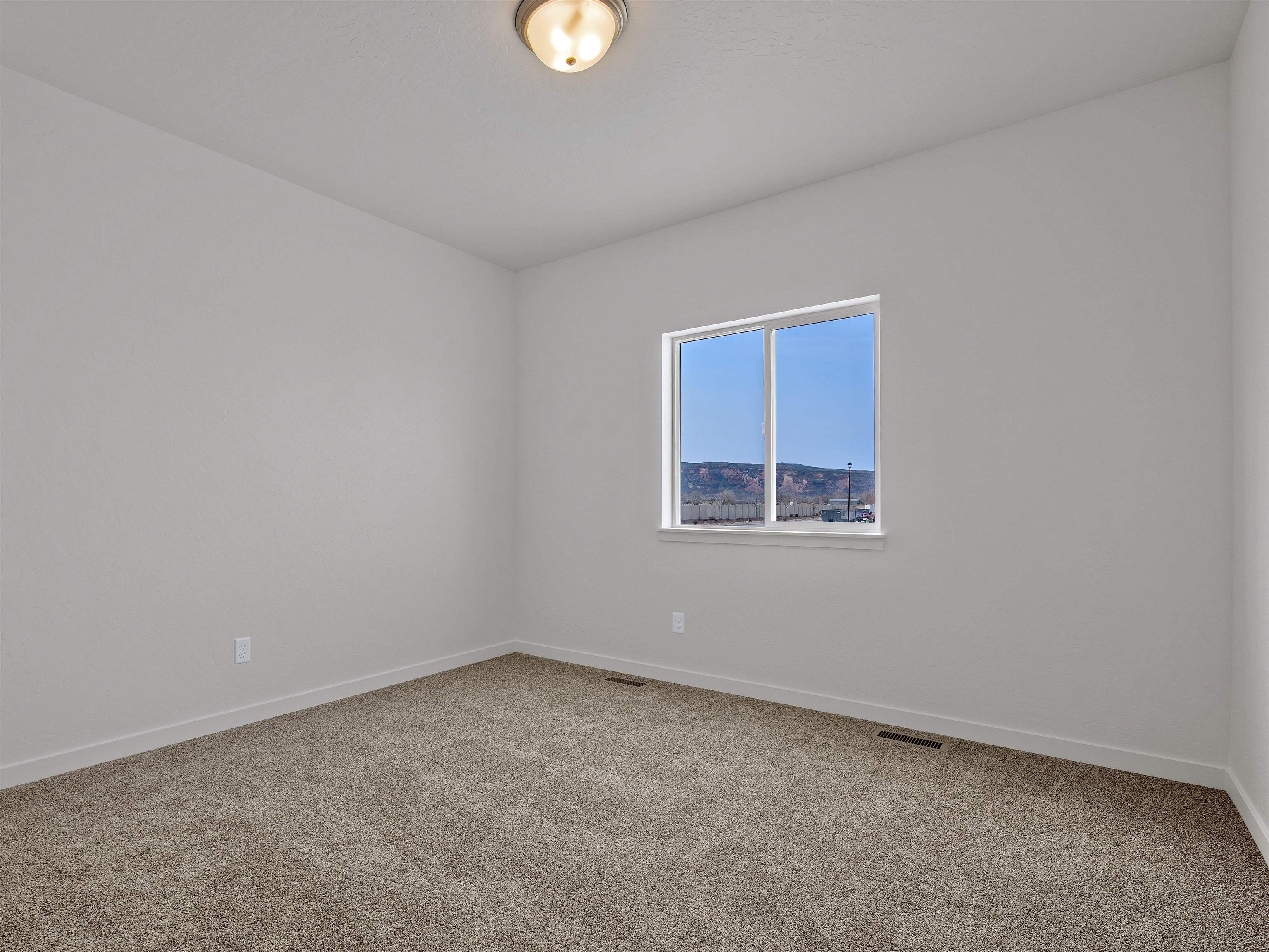 2144 Brookfield Drive Property Photo 5