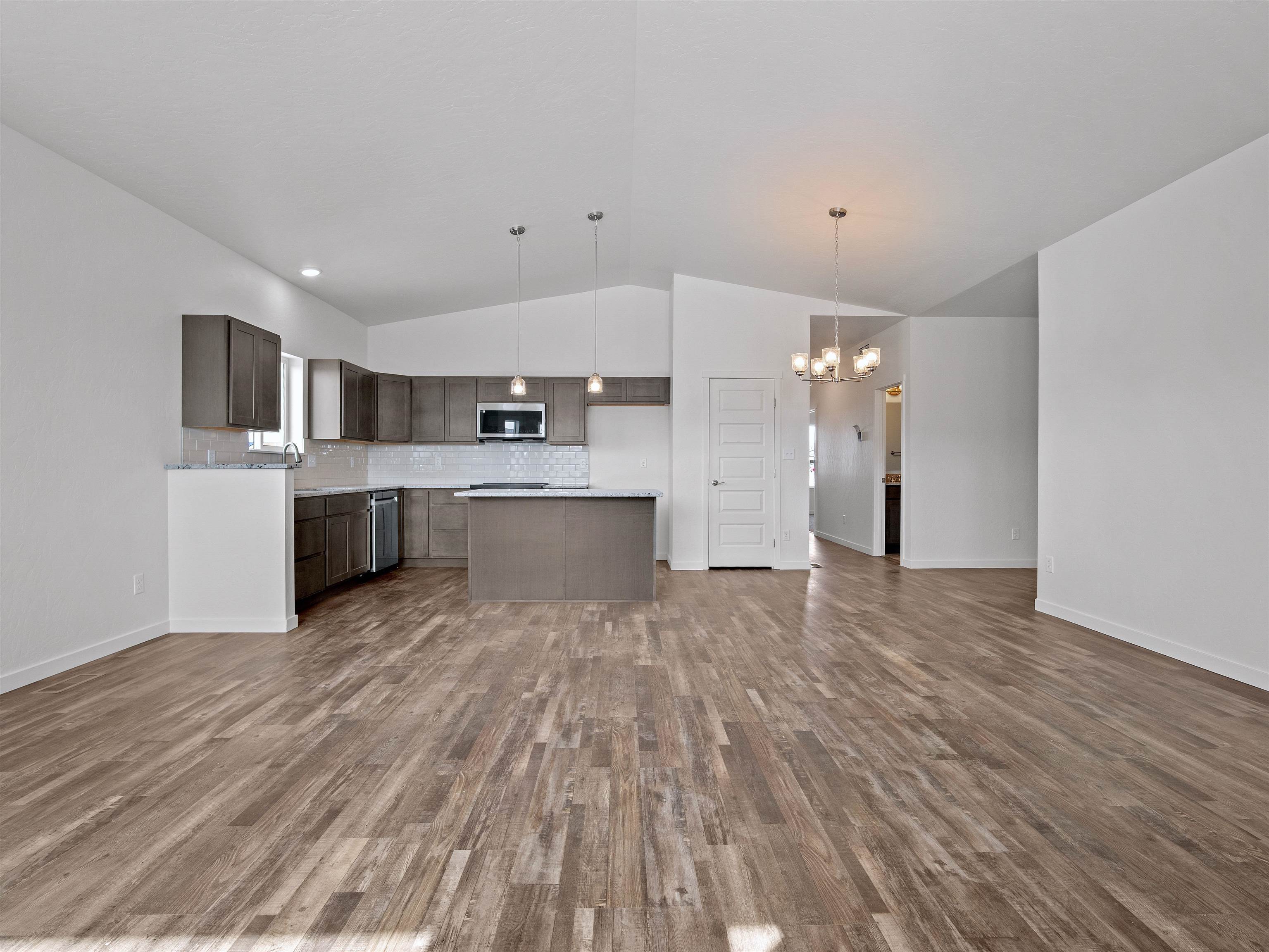 2144 Brookfield Drive Property Photo 8
