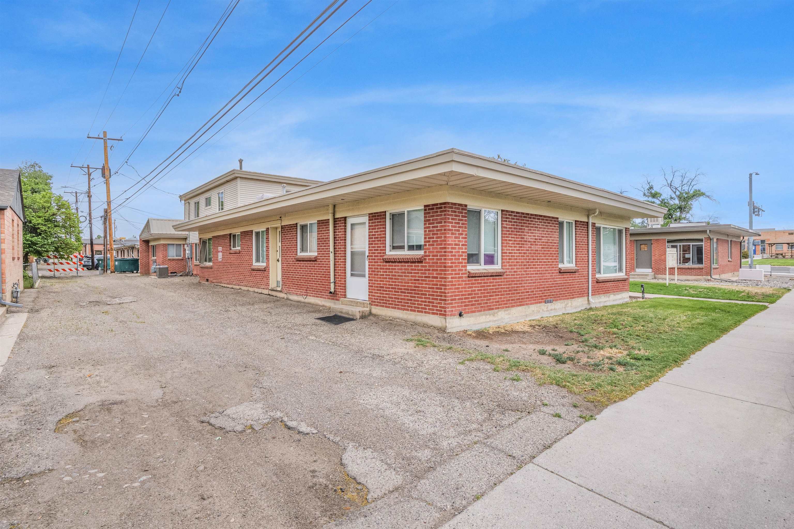 618 Walnut Avenue Property Photo 7