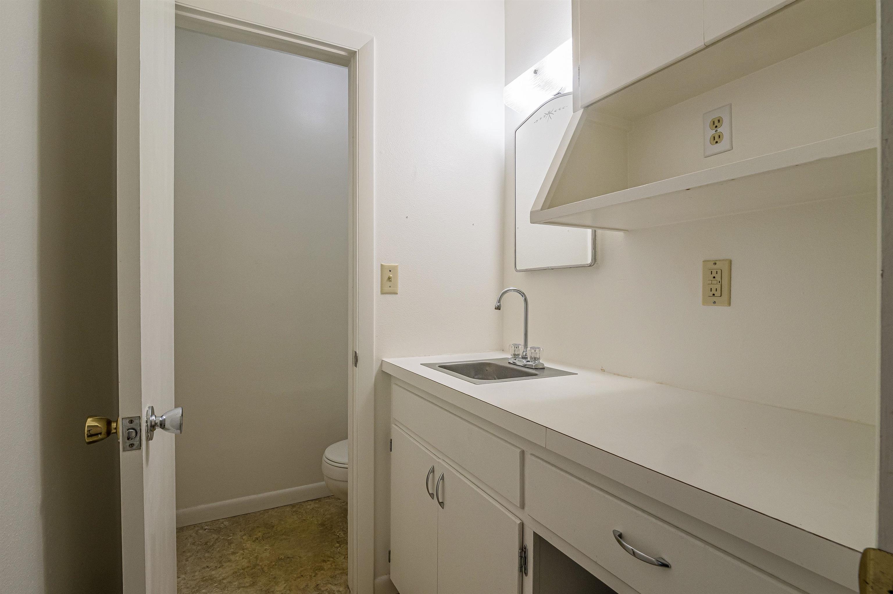 618 Walnut Avenue Property Photo 12