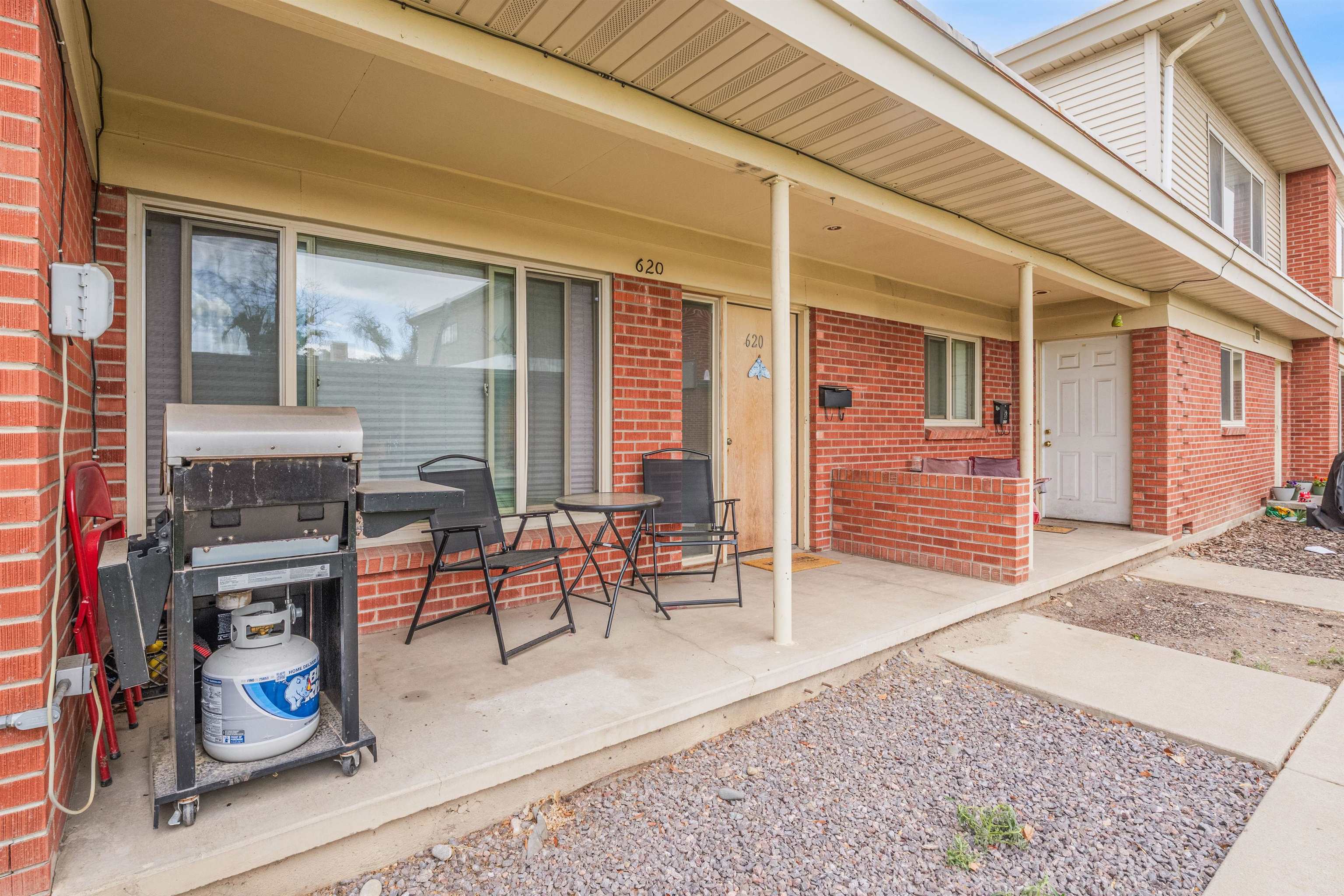 618 Walnut Avenue Property Photo 15
