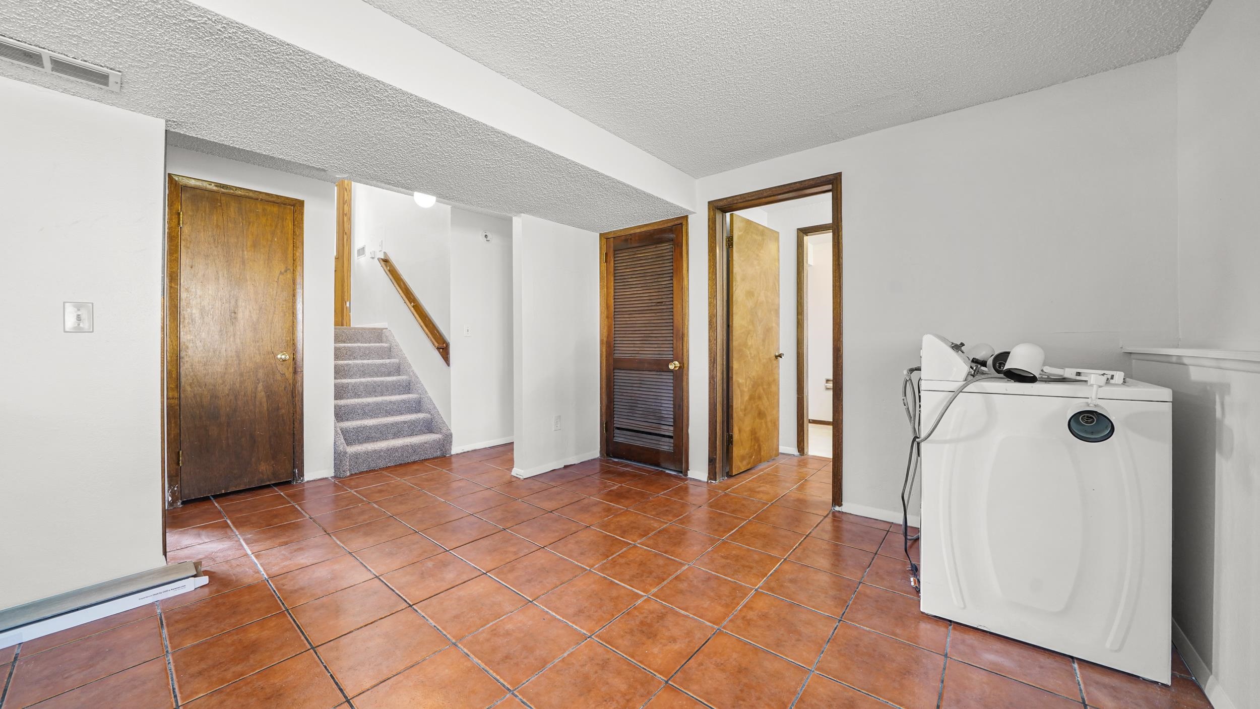 2231 N 17th Circle Property Photo 6