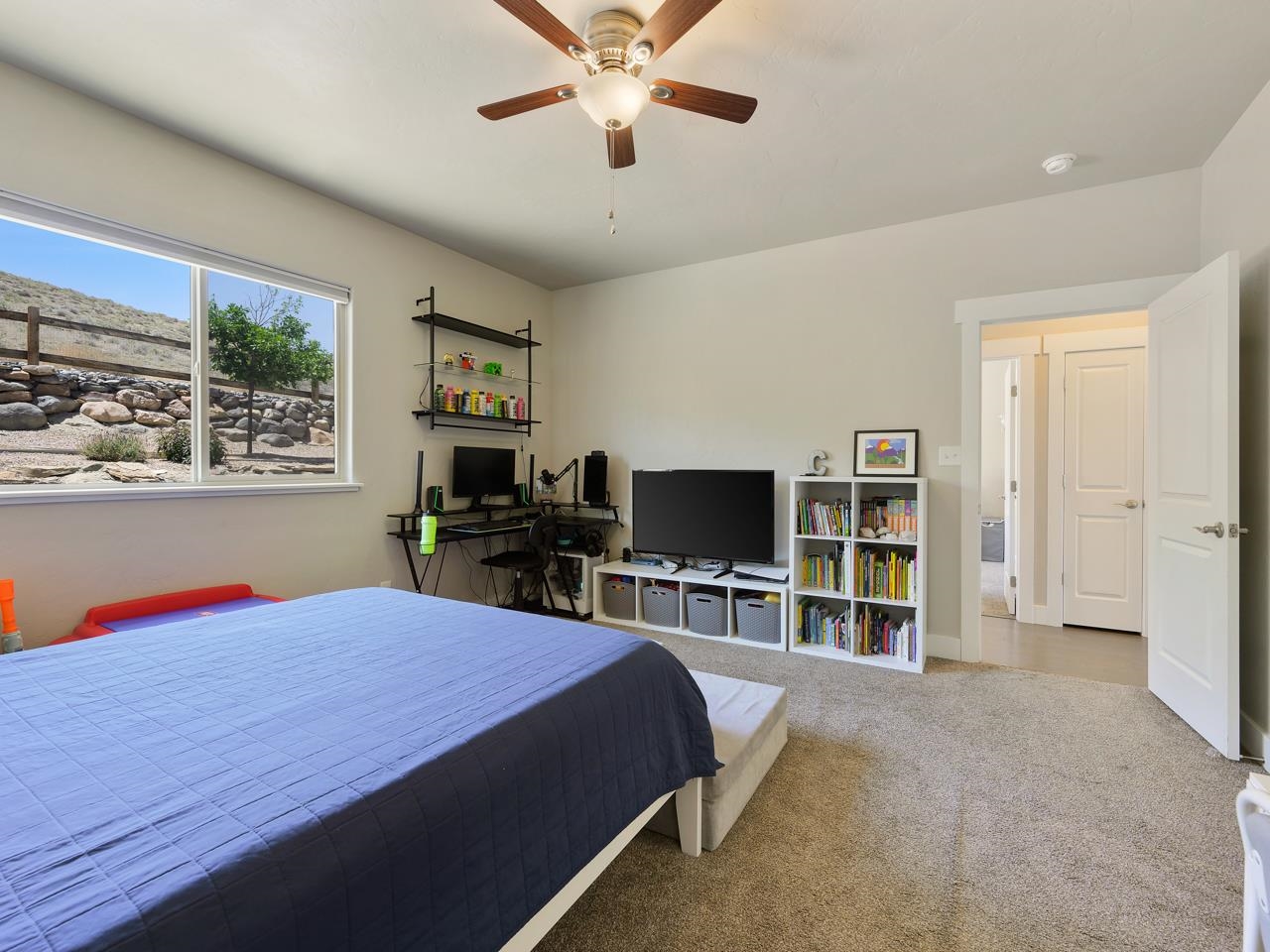 205 Secret Canyon Court Property Photo 21