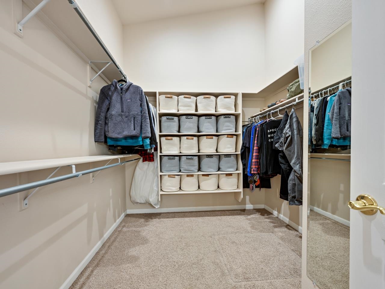 539 Lucas Court Property Photo 16