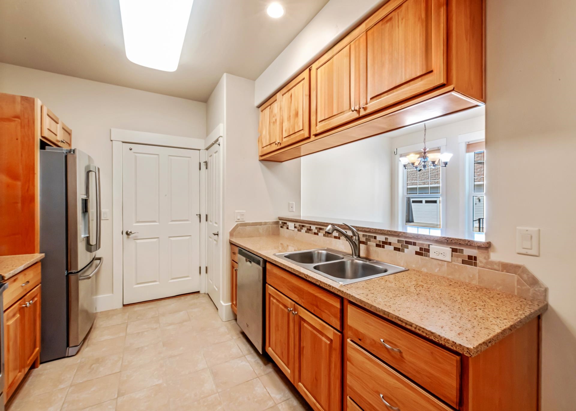 1215 Sunrose Lane Property Photo 5