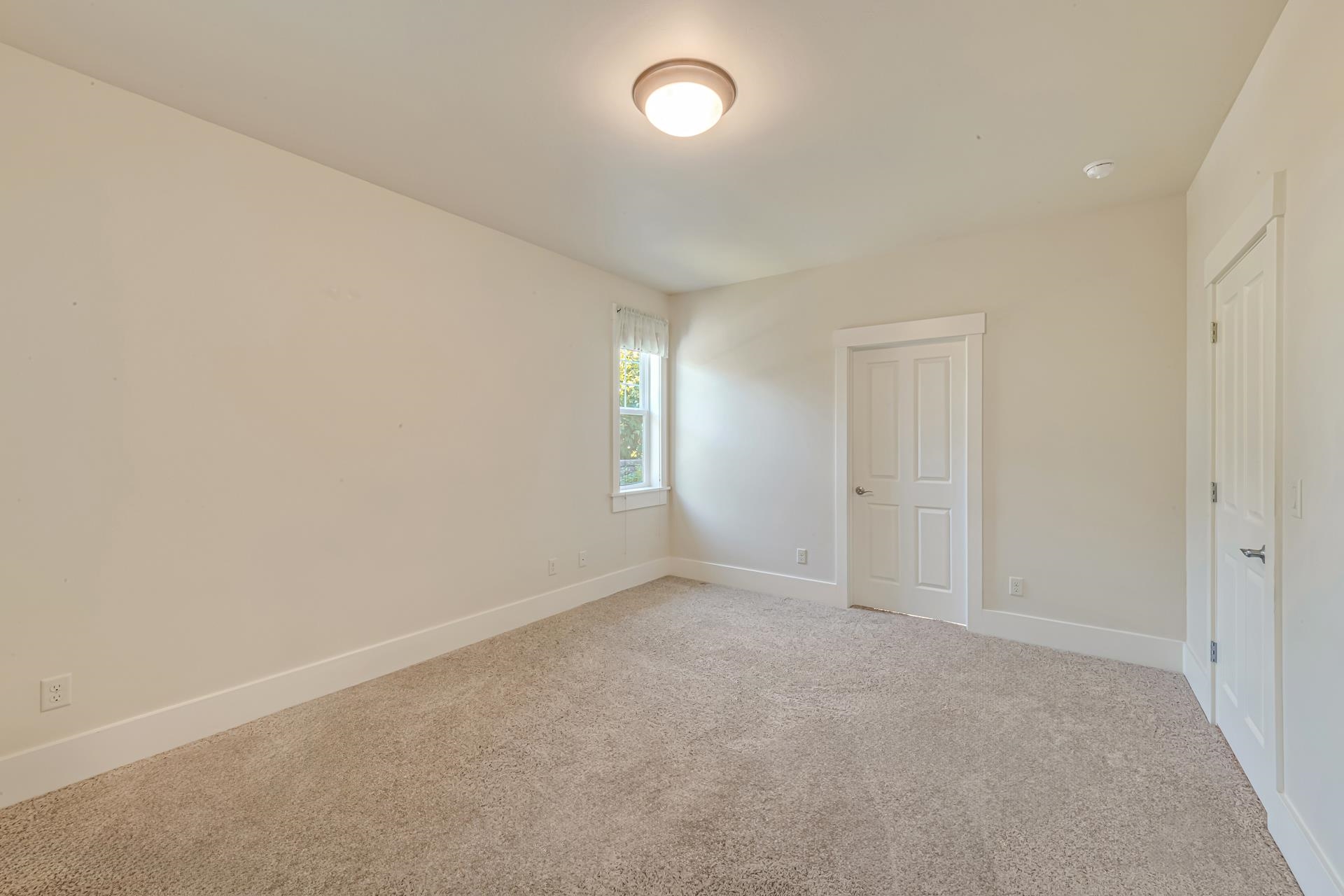 1215 Sunrose Lane Property Photo 8