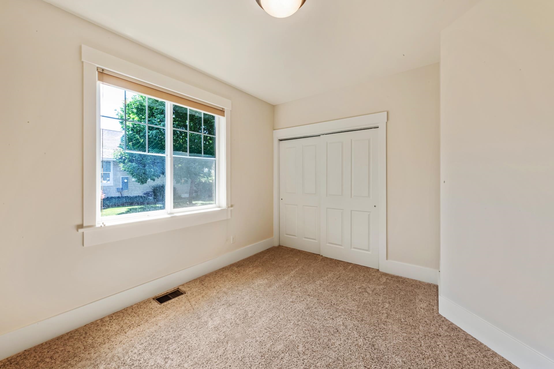 1215 Sunrose Lane Property Photo 15