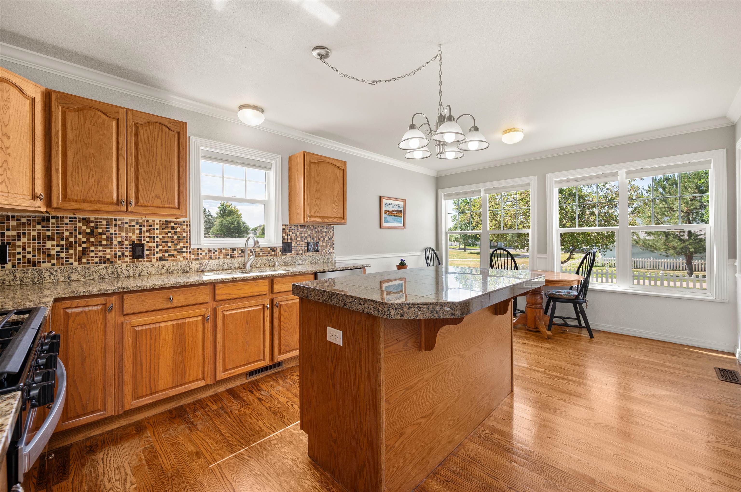 1162 Inverness Way Property Photo 11