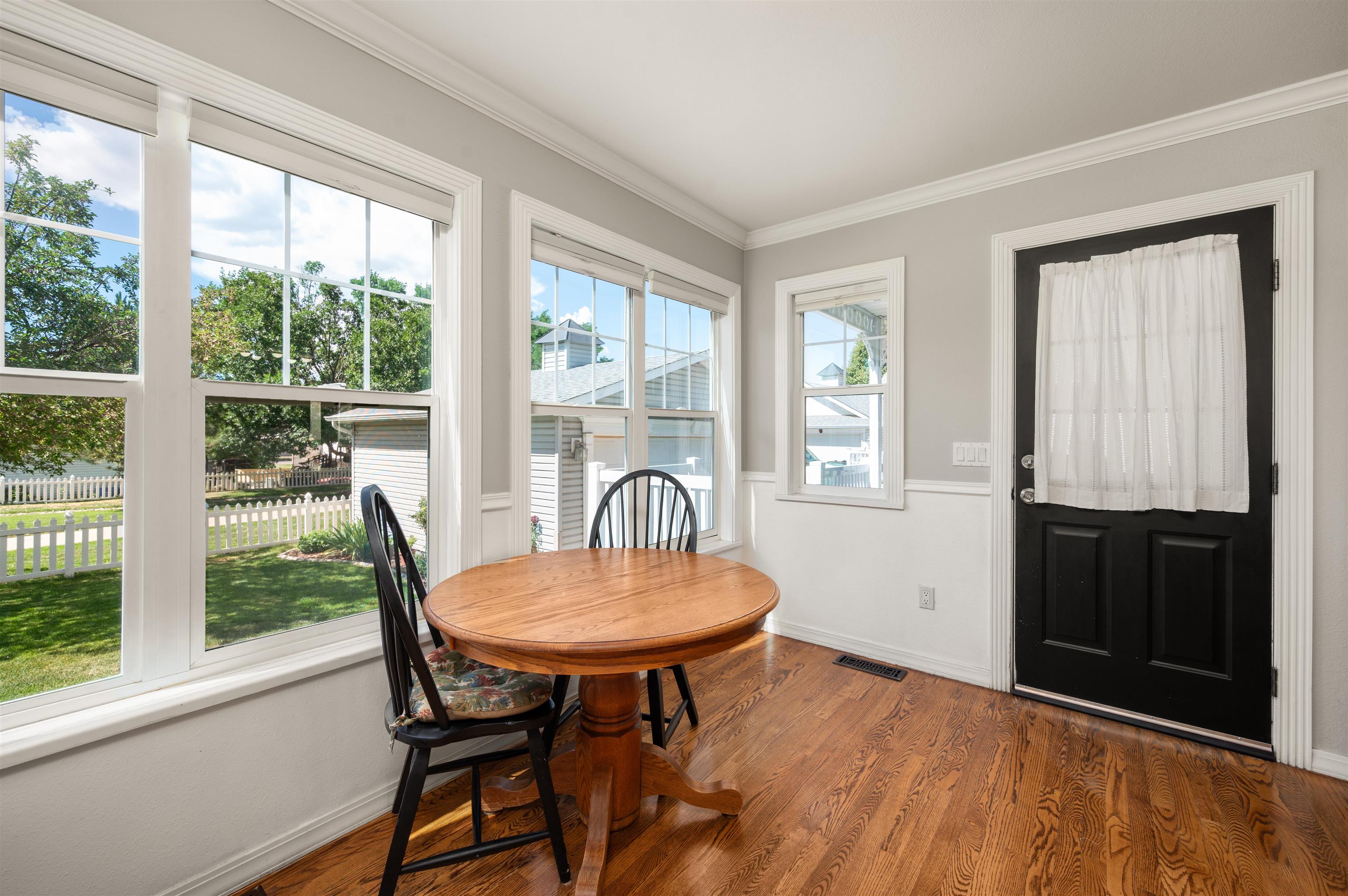 1162 Inverness Way Property Photo 15