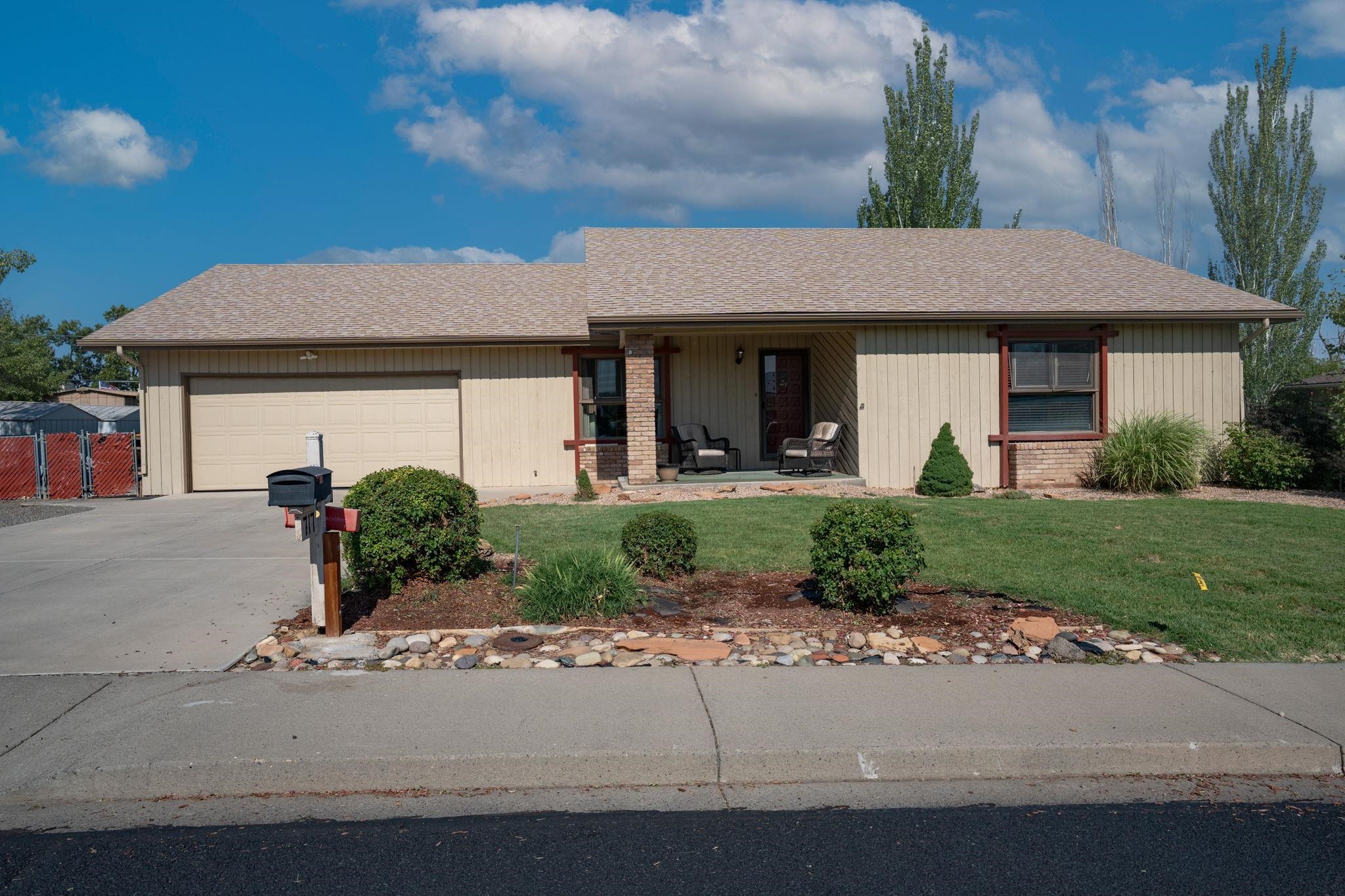 717 Bunker Drive Property Photo 1