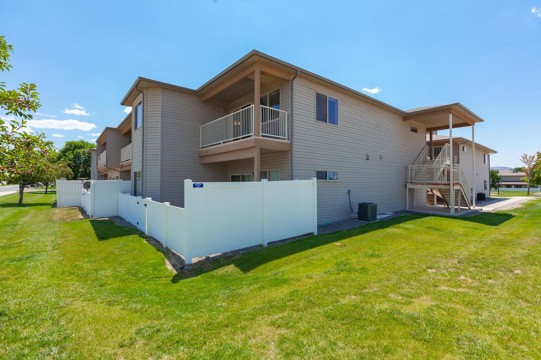 2476 Orion Way Property Photo 1
