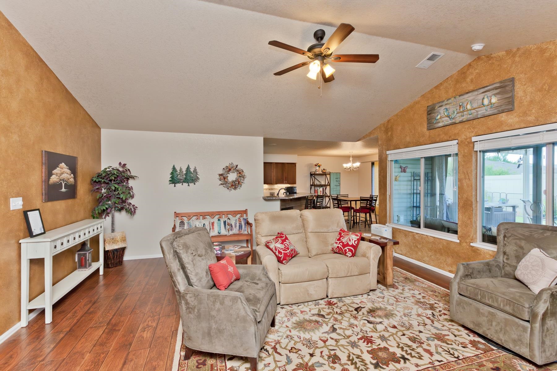 113 S Fremont Street Property Photo 19