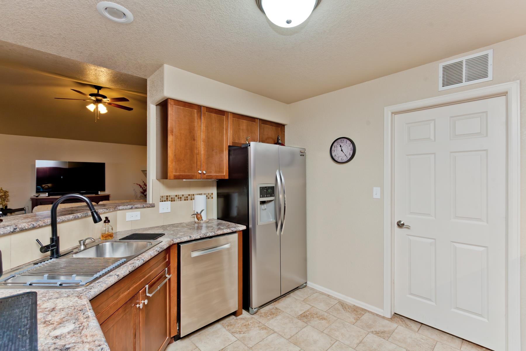 113 S Fremont Street Property Photo 30