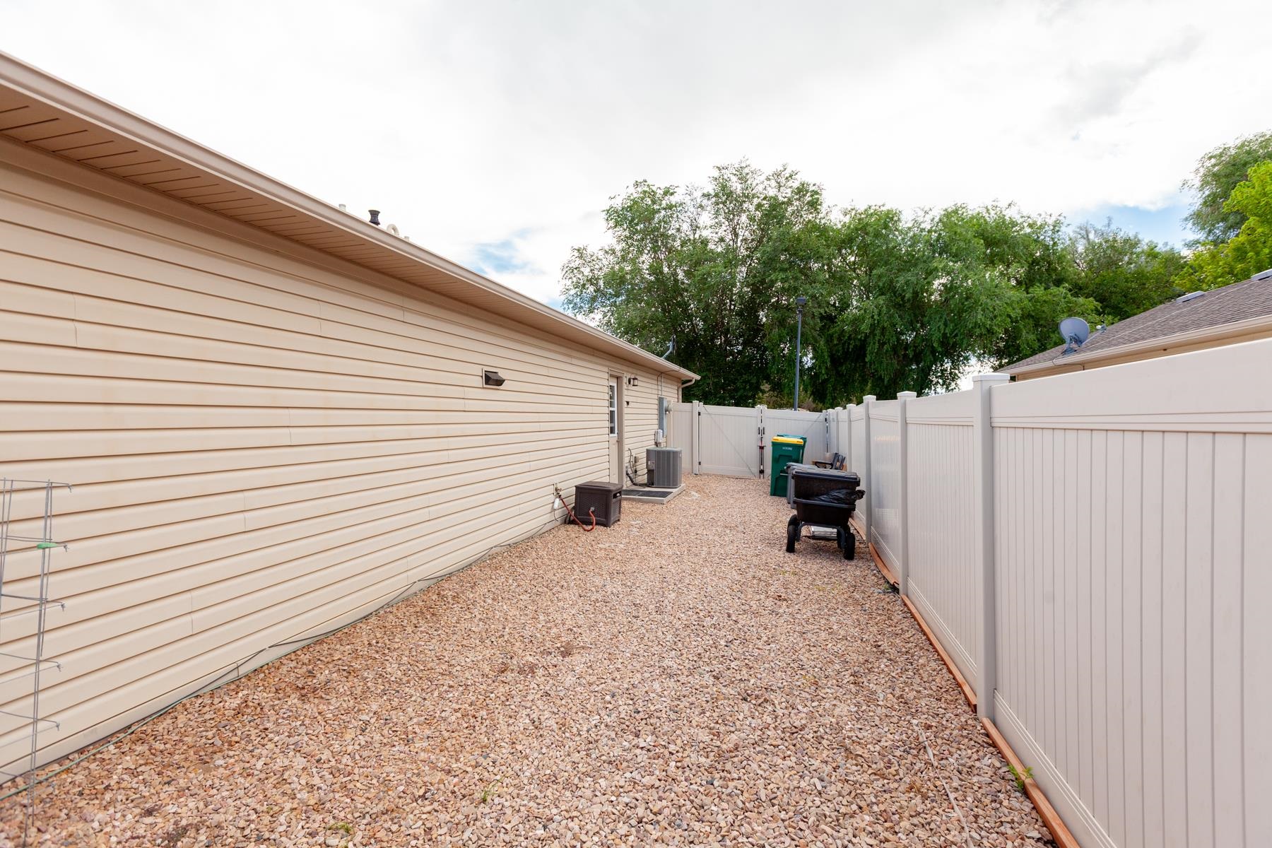 113 S Fremont Street Property Photo 39