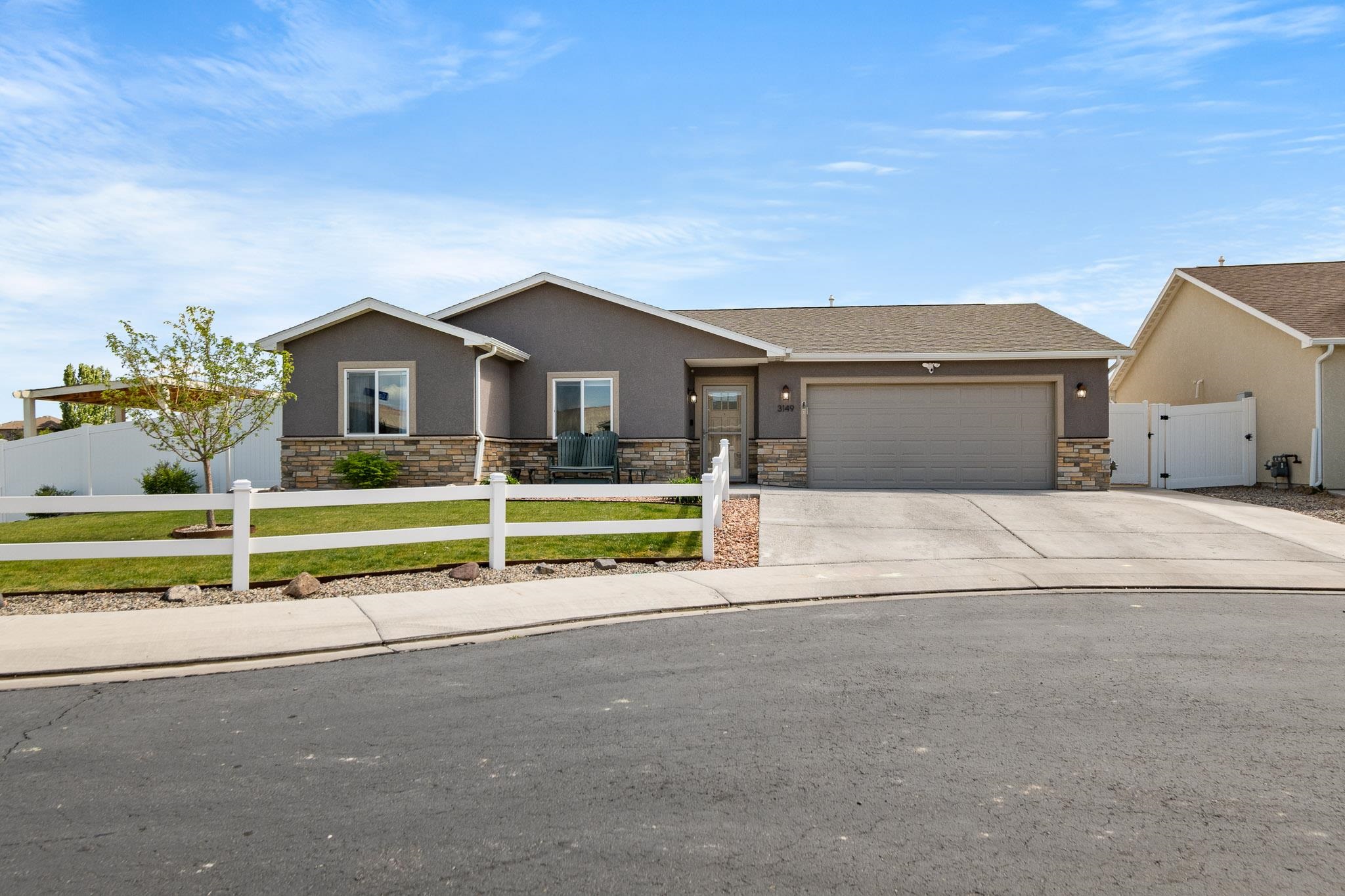 3149 Caged Court Property Photo 1