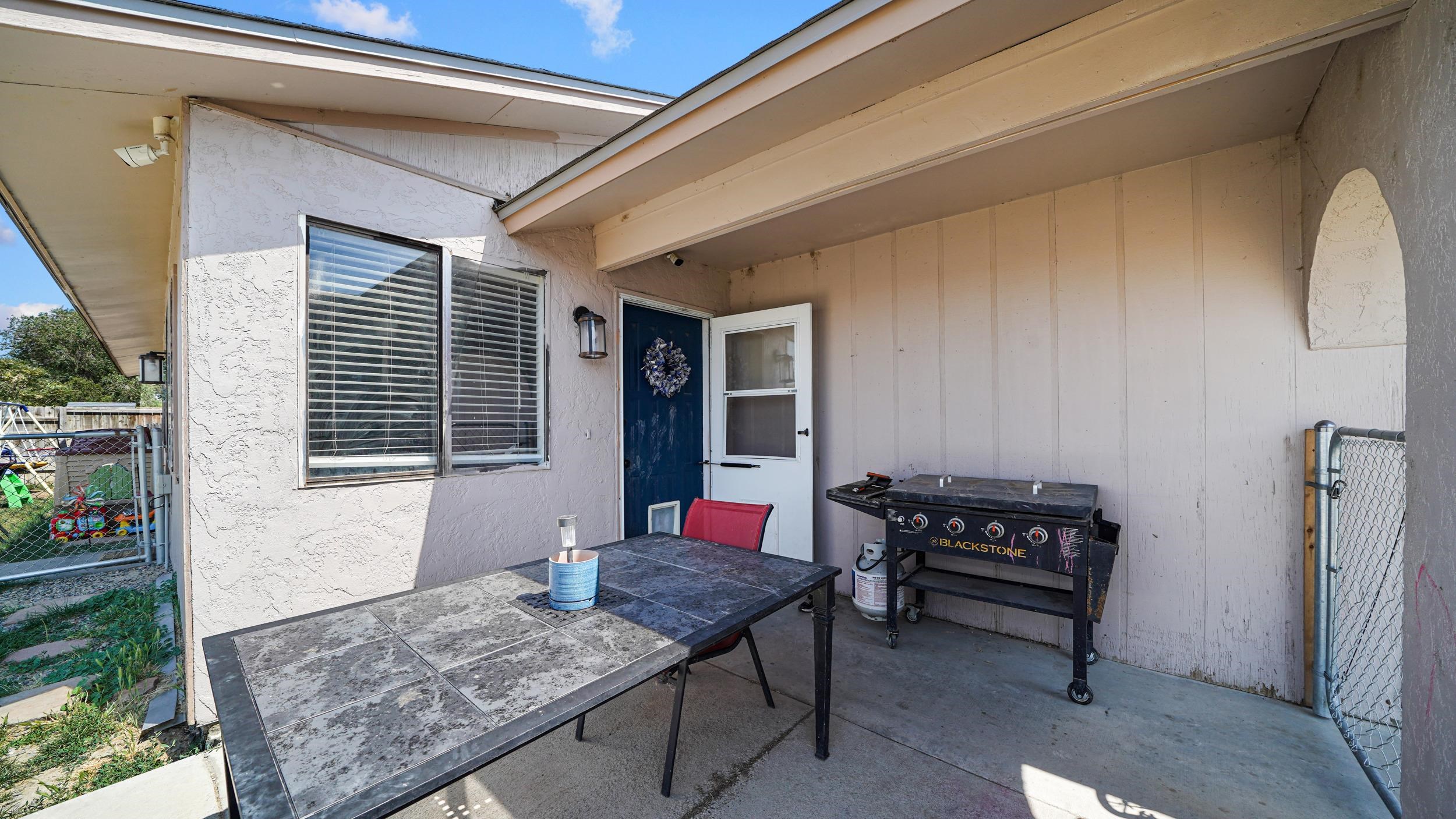 3039 Wedgewood Drive Property Photo 2