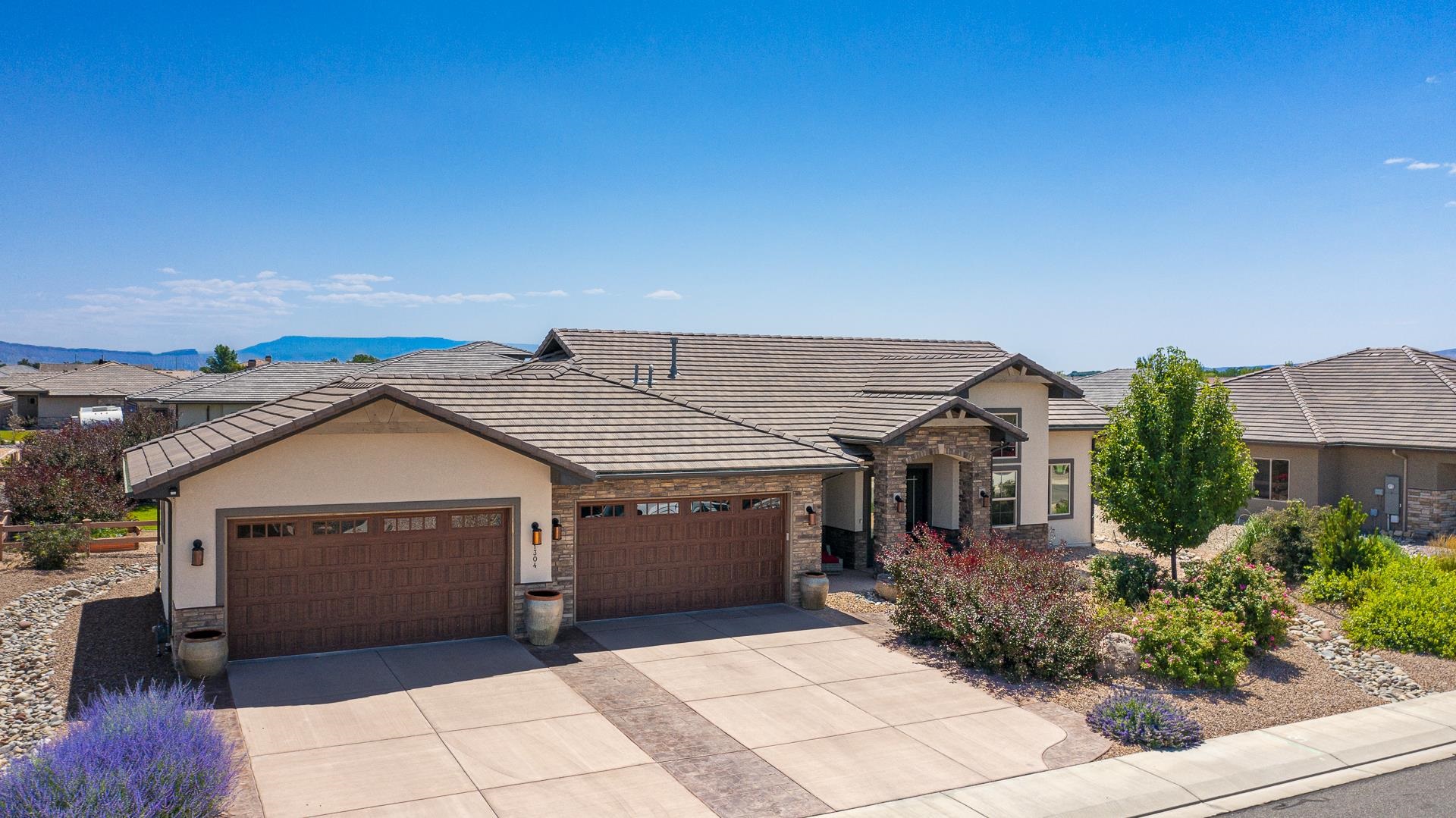 1304 Fairway Drive Property Photo 1