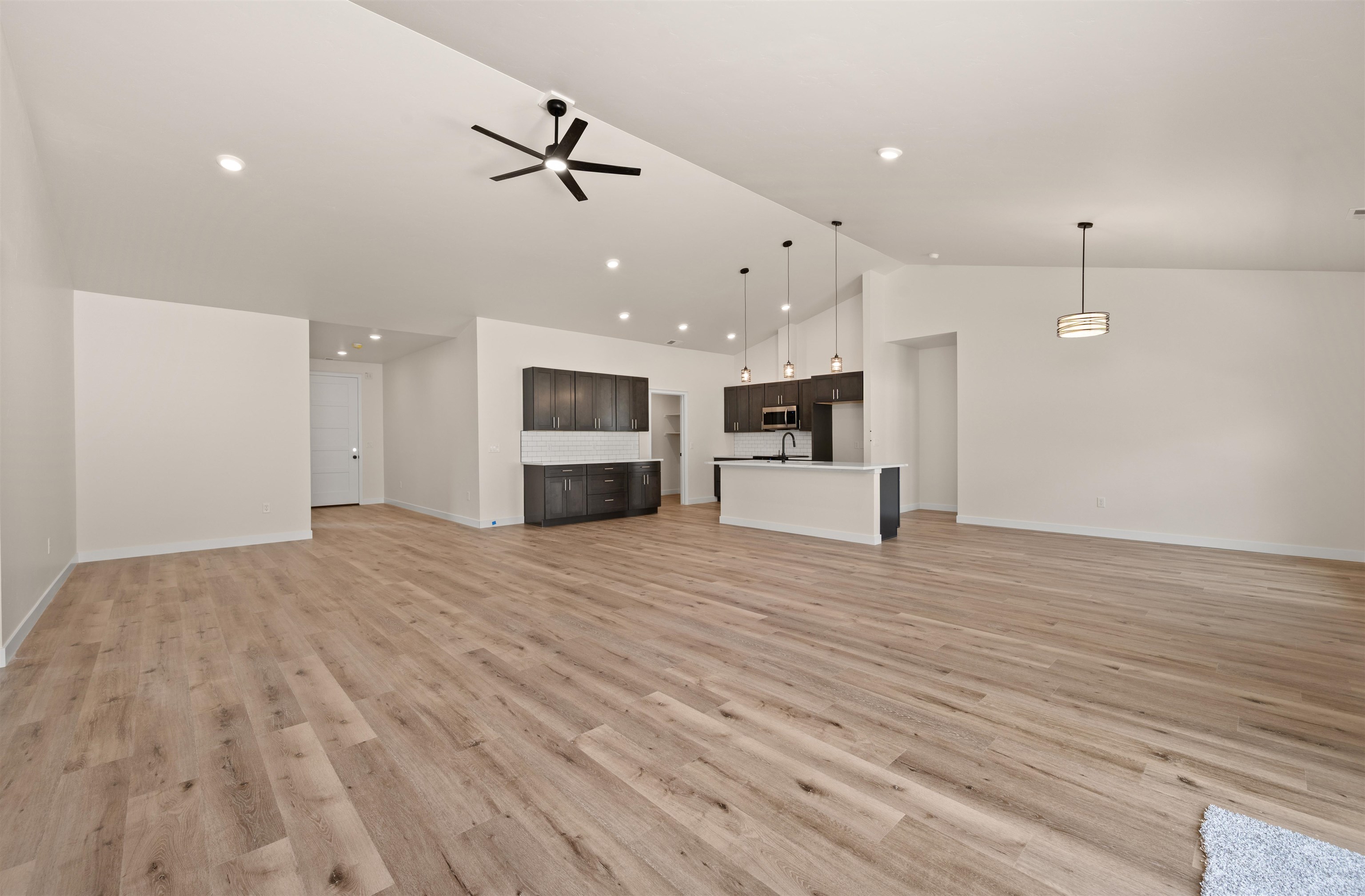 3084 Thunder Cloud Drive Property Photo 5