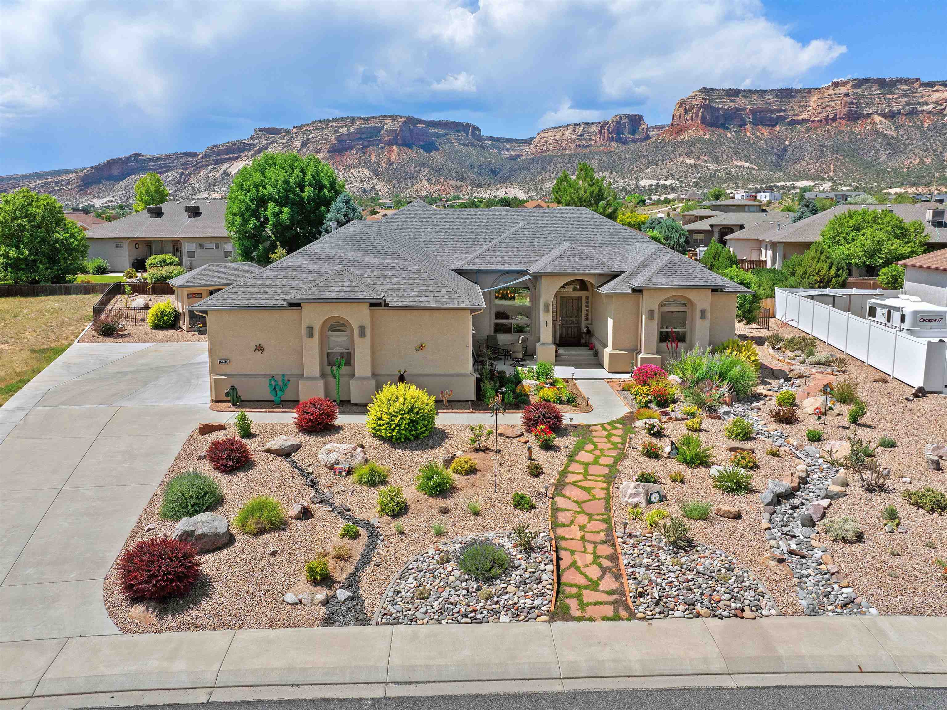 2219 Canyon Rim Drive Property Photo 3