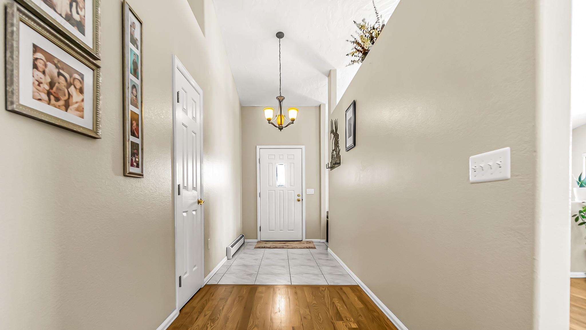 2703 Midway Avenue Property Photo 4