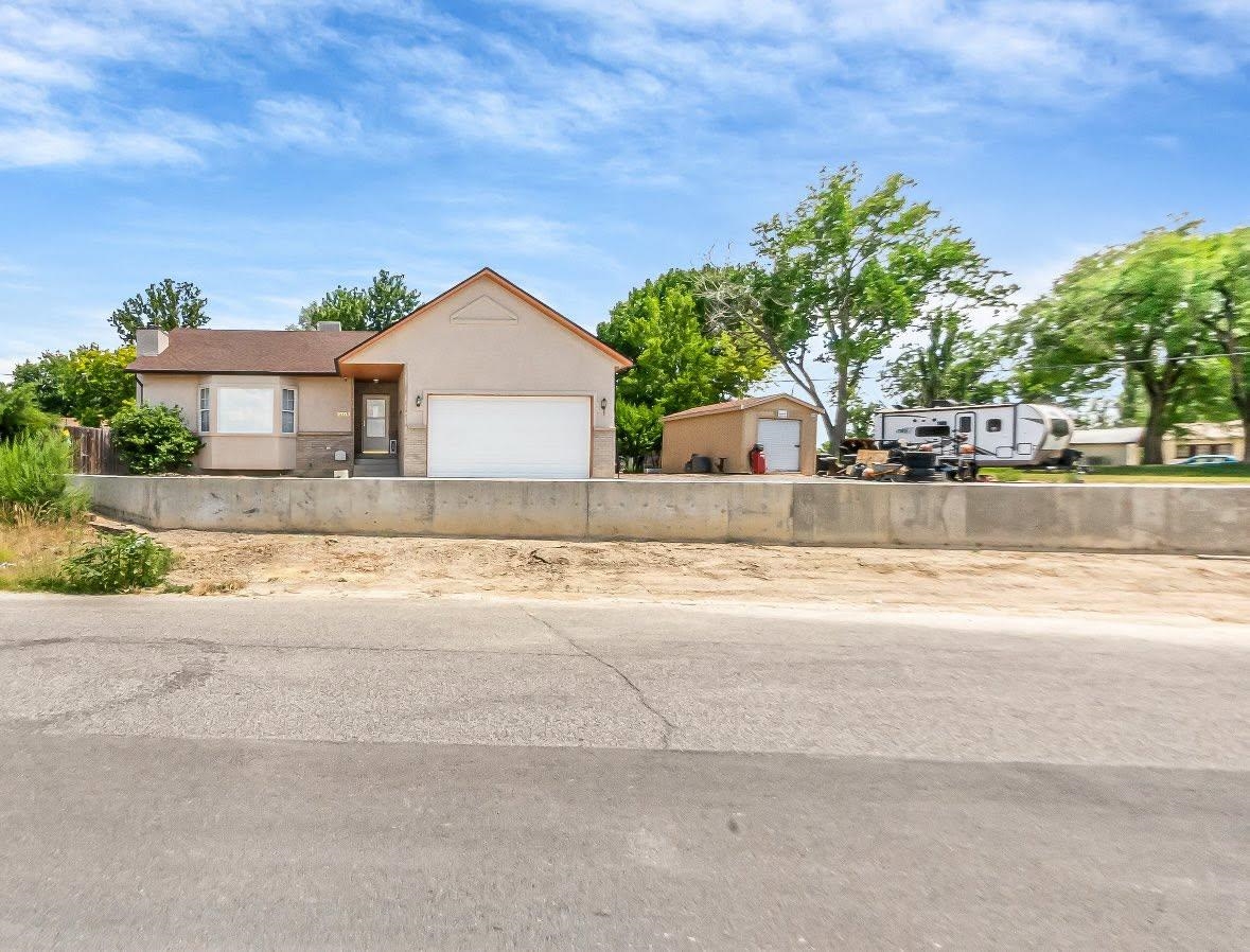 2703 Midway Avenue Property Photo 38