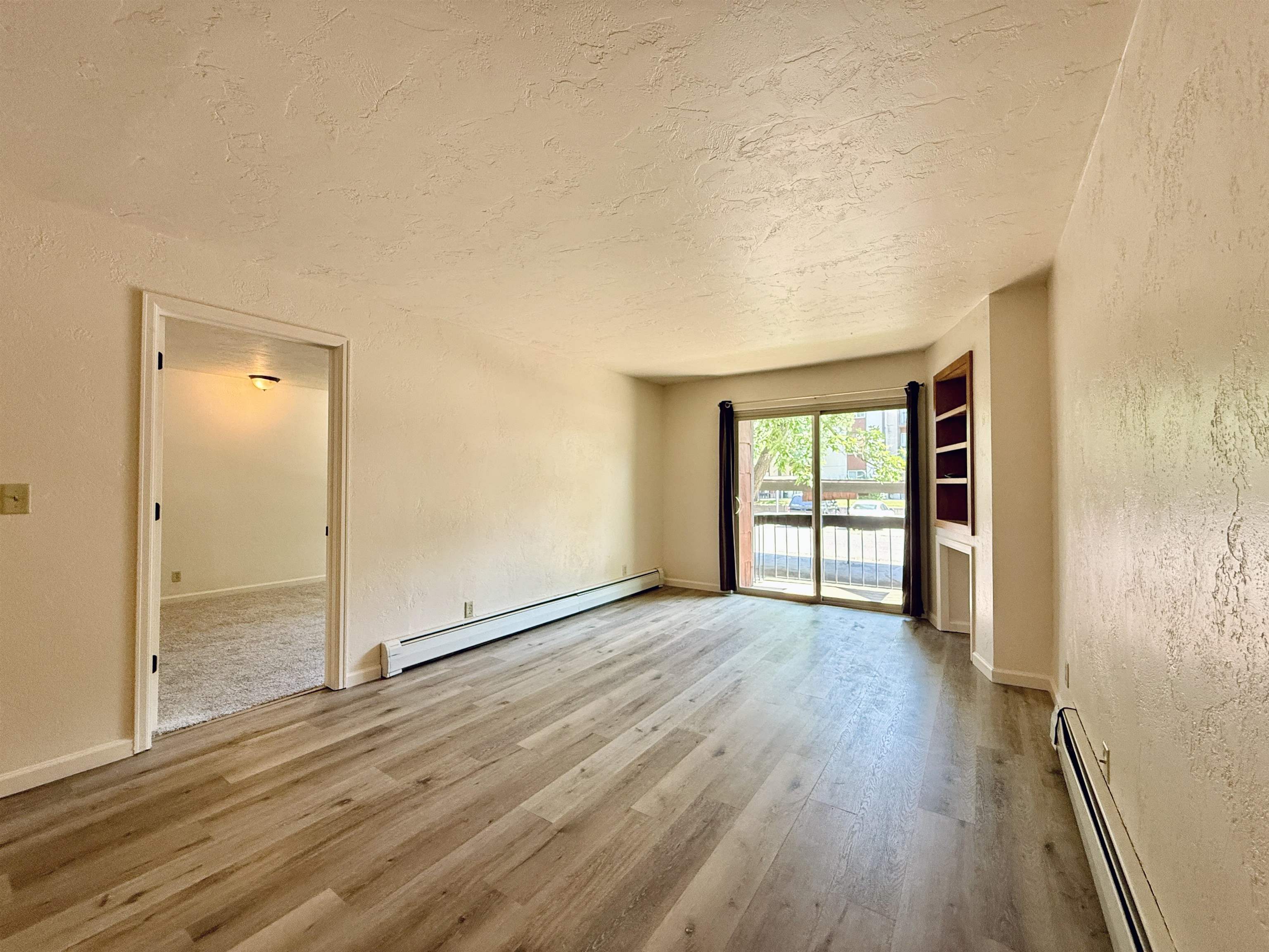 3150 Lakeside Drive Property Photo 4