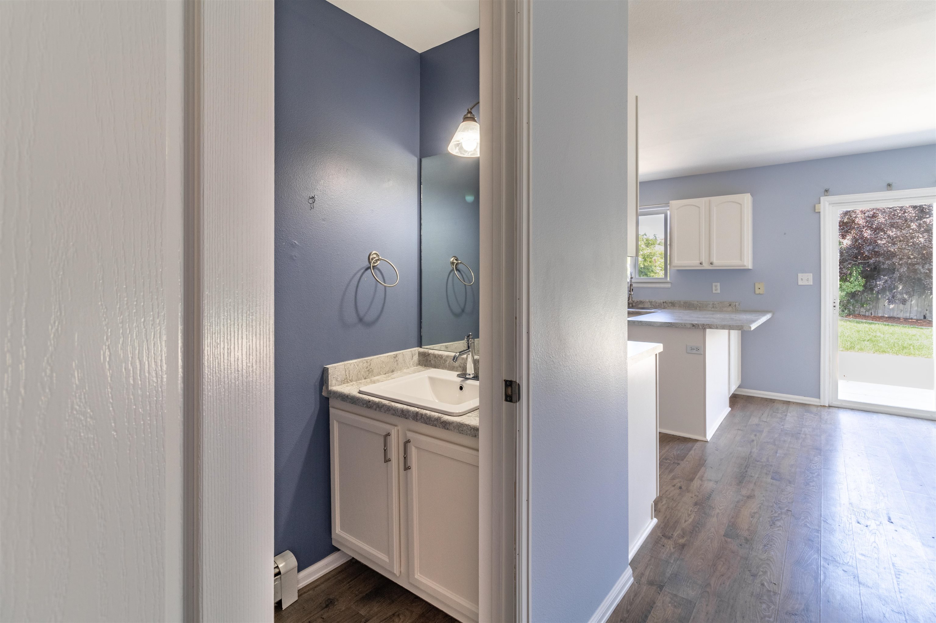 646 1/2 Ian Court Property Photo 6
