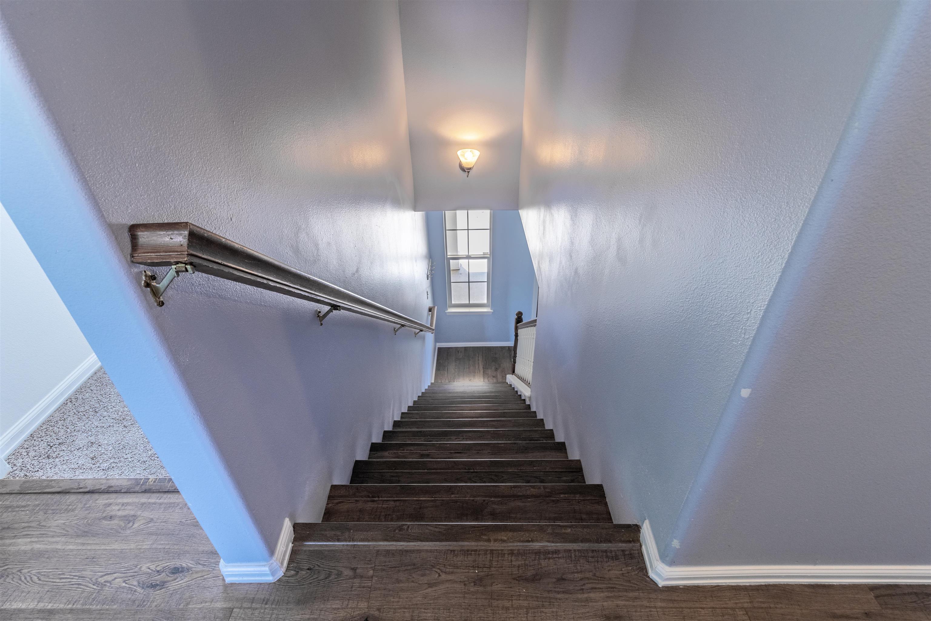 646 1/2 Ian Court Property Photo 14