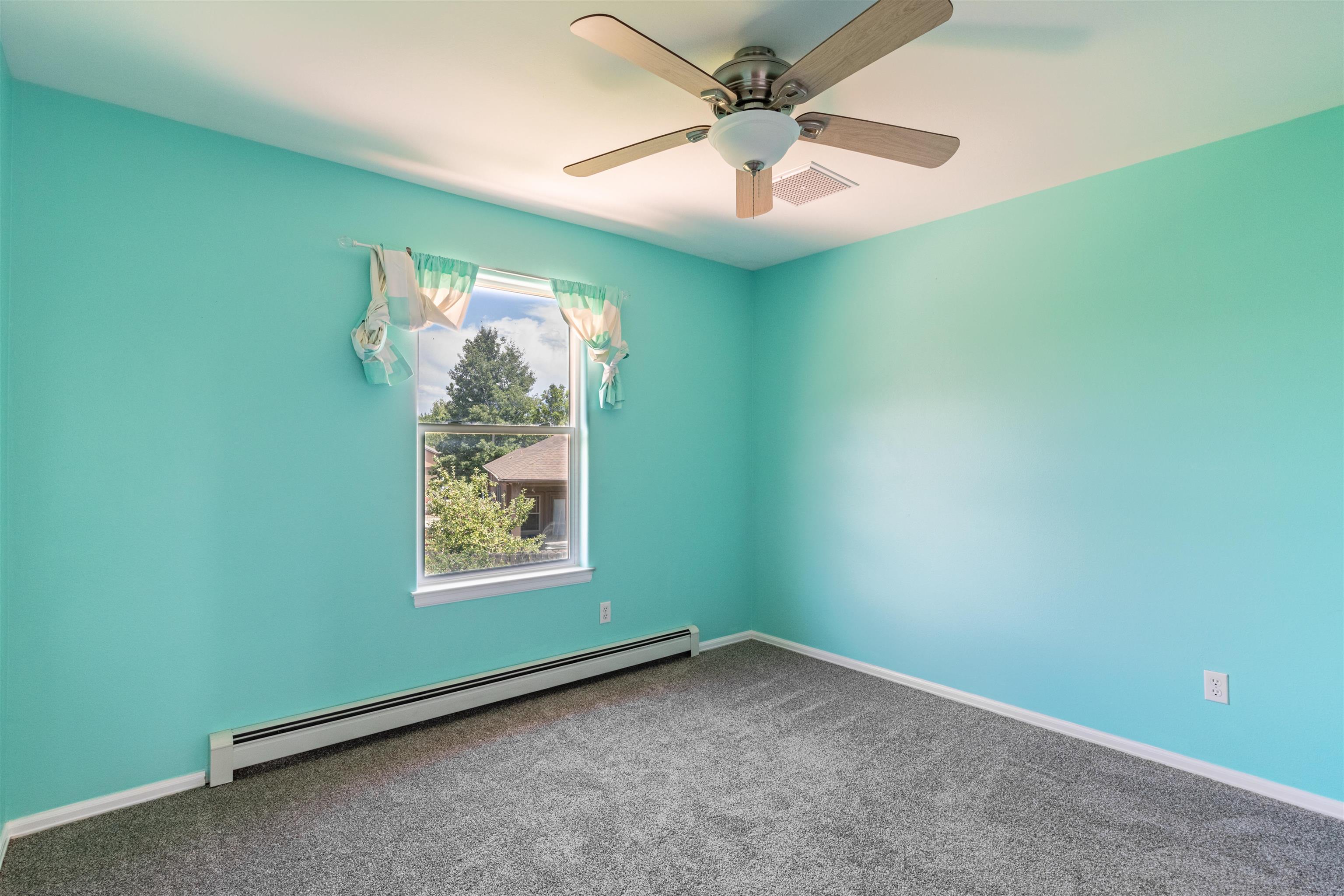 646 1/2 Ian Court Property Photo 24